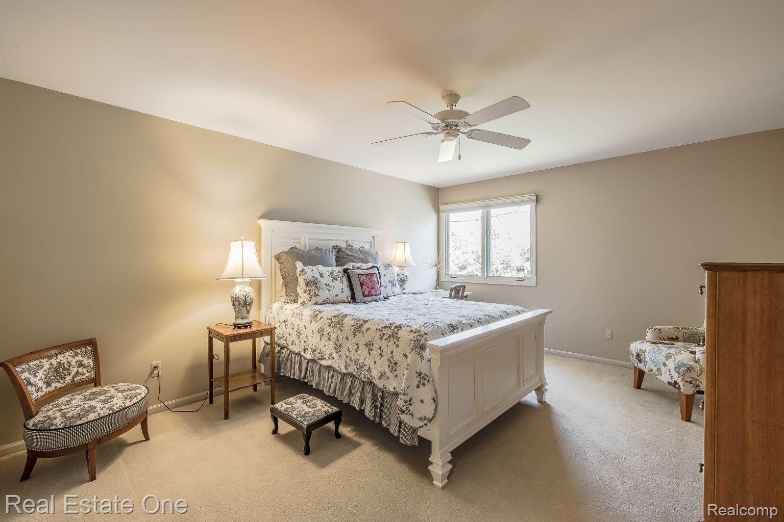 9316 LAKEBLUFF Drive