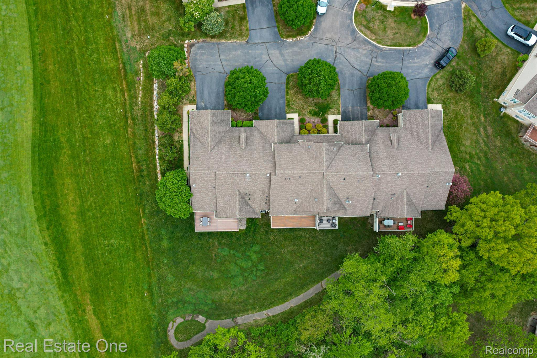 5947 BAYPOINTE Boulevard