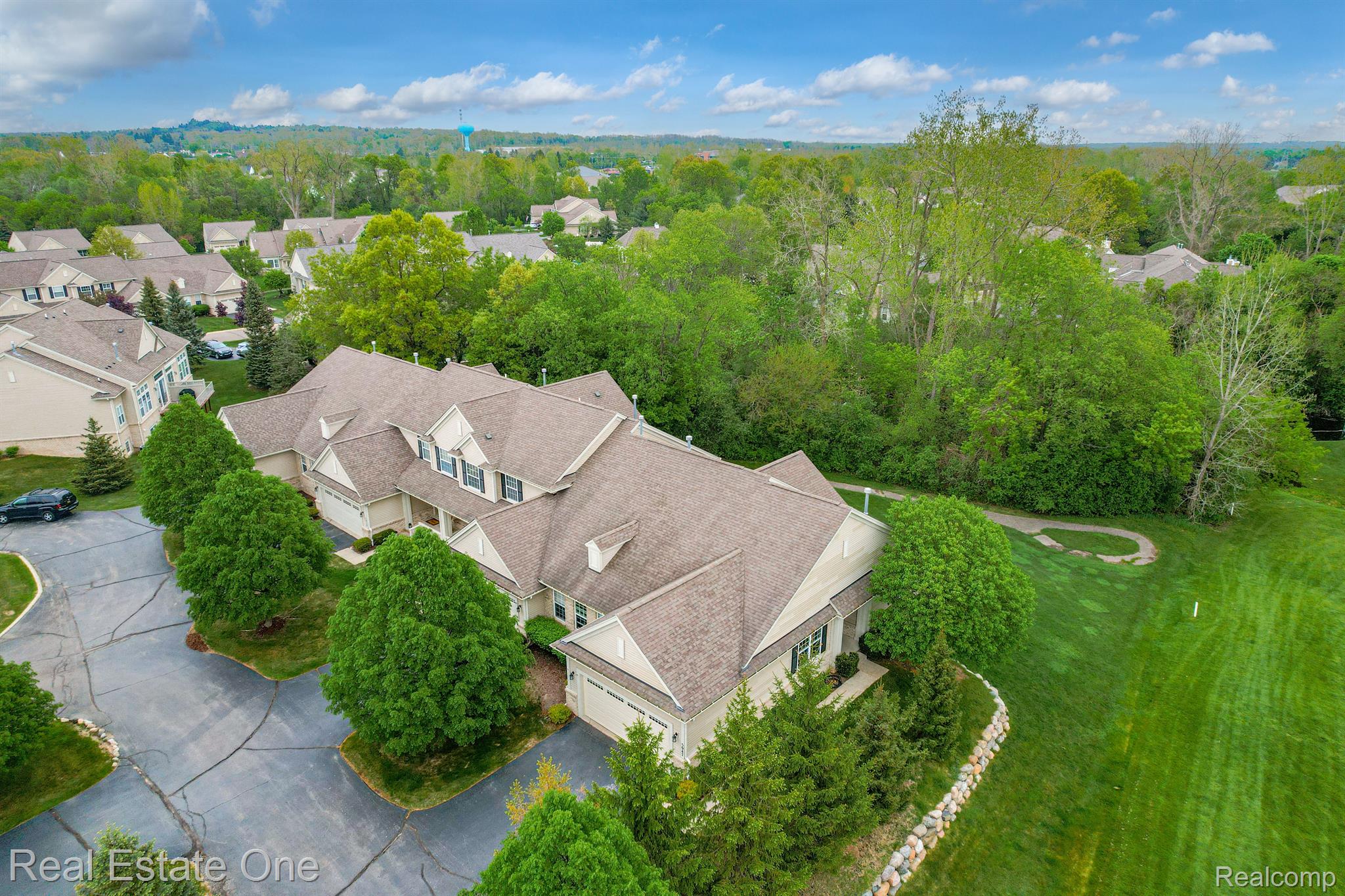 5947 BAYPOINTE Boulevard