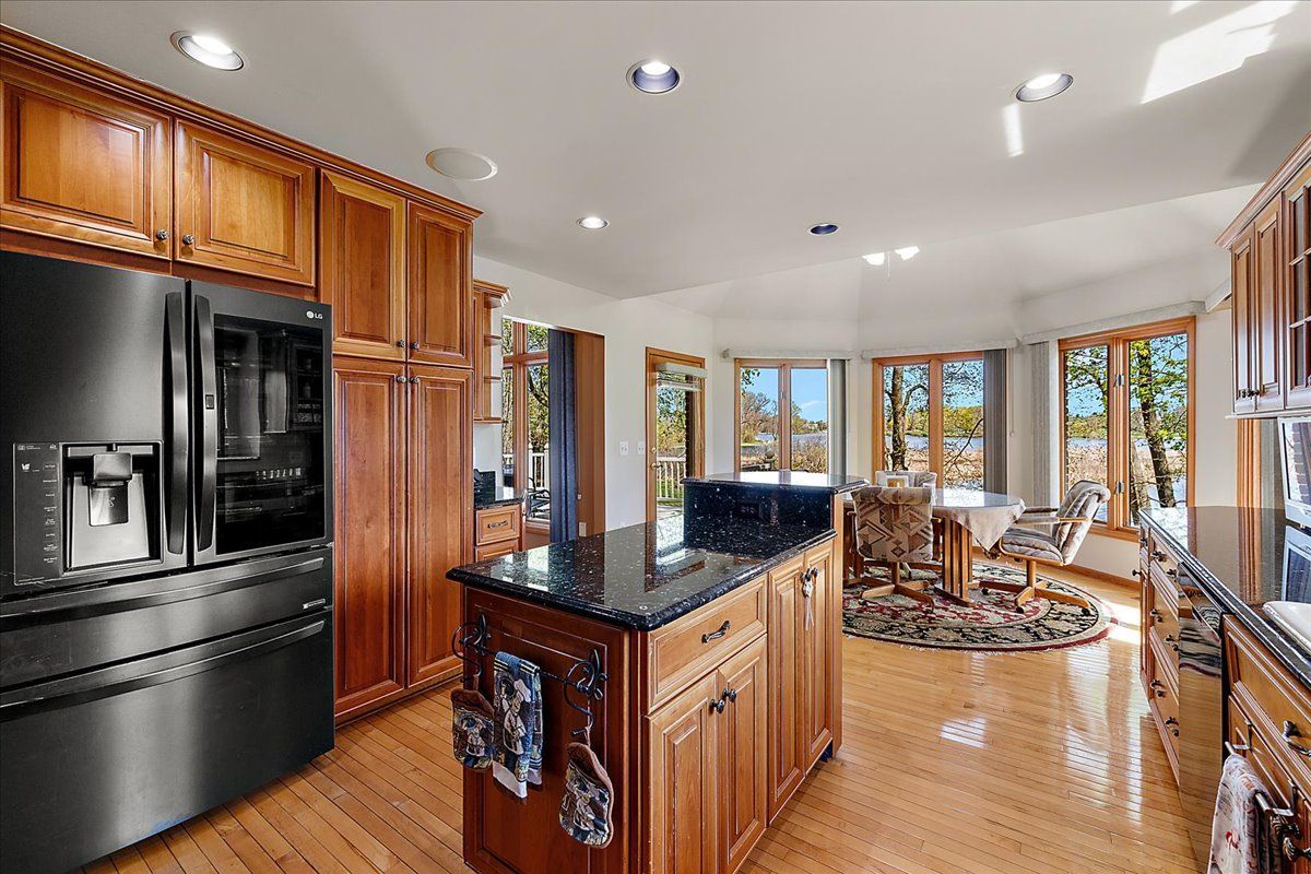 809 HAWKSMOORE Drive