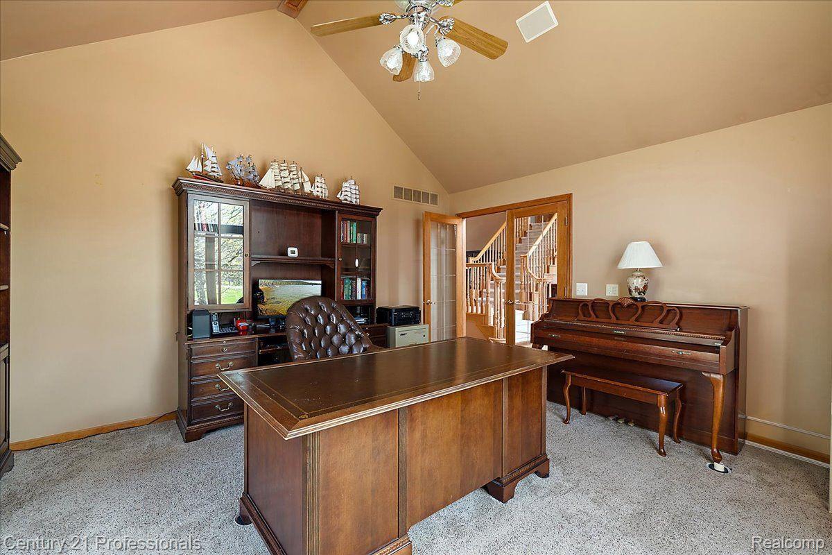 809 HAWKSMOORE Drive