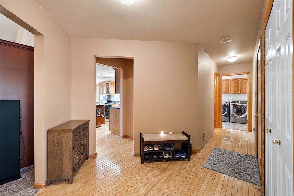 809 HAWKSMOORE Drive