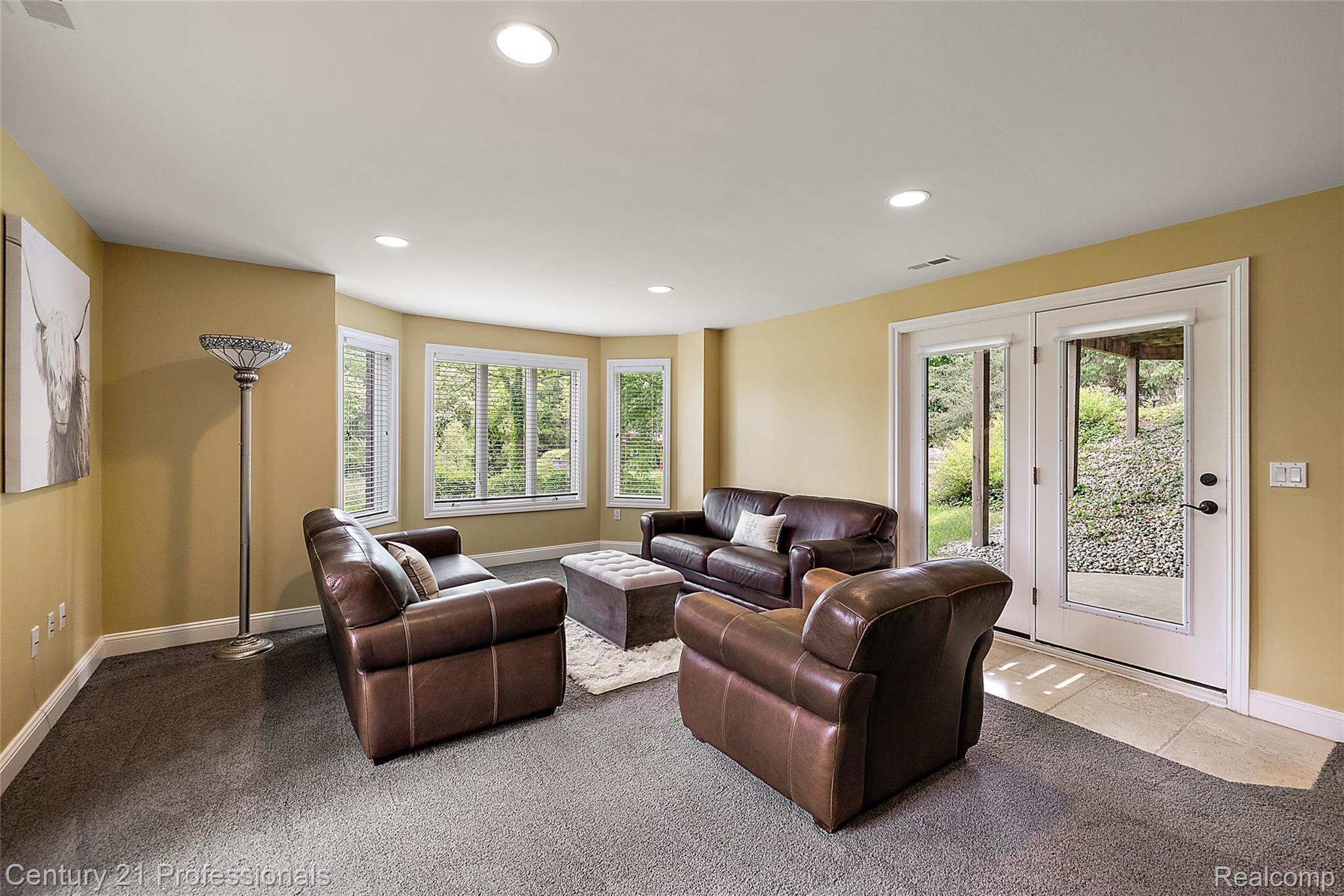1181 Iroquois Trail