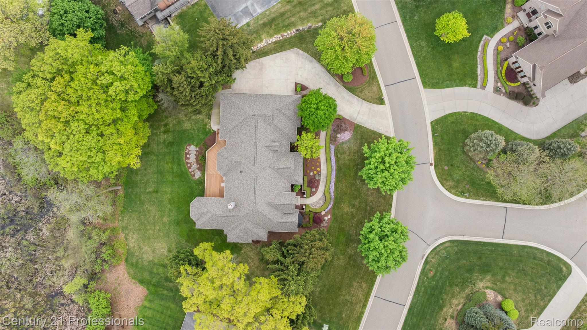 1181 Iroquois Trail