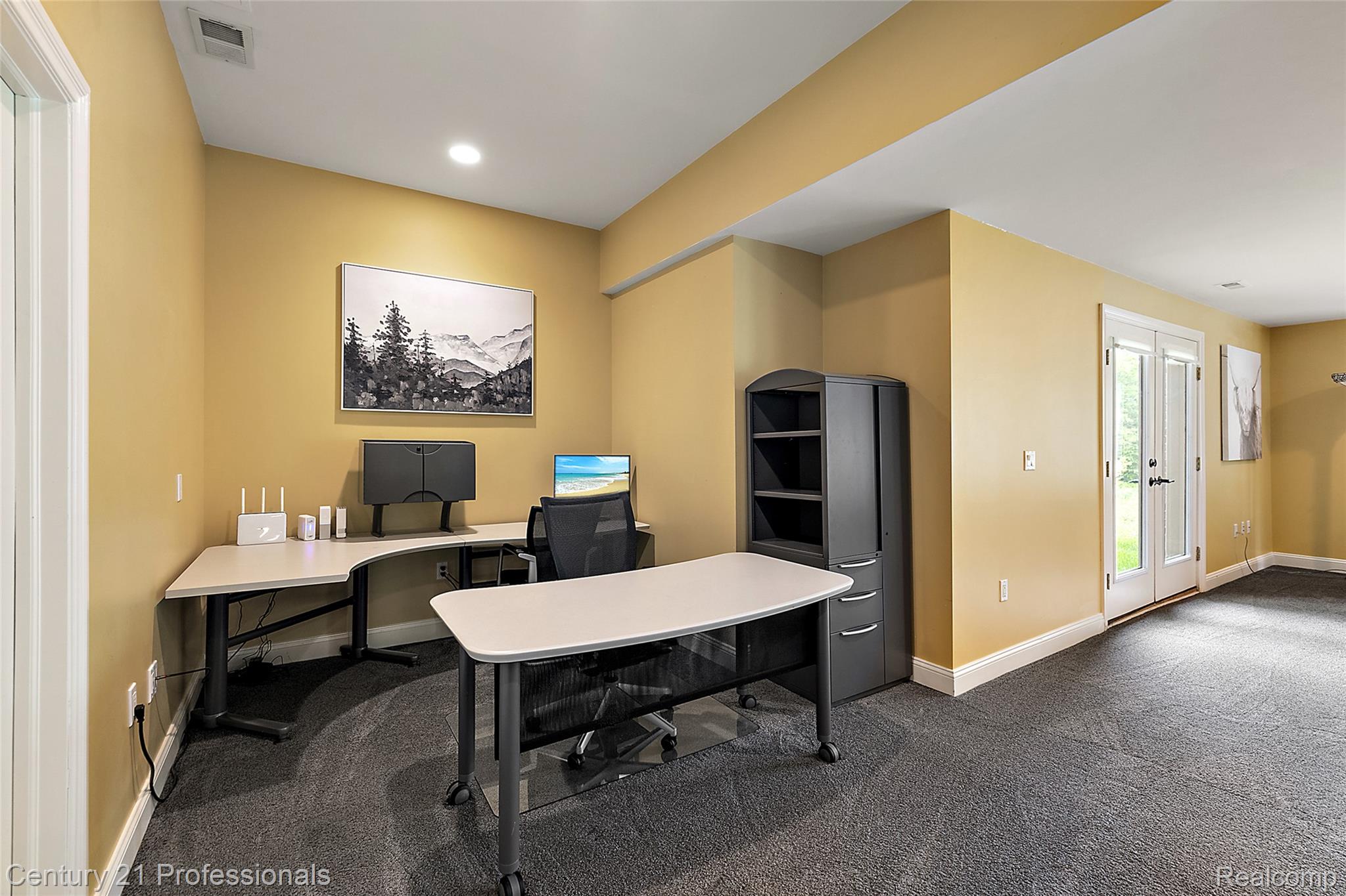 1181 Iroquois Trail