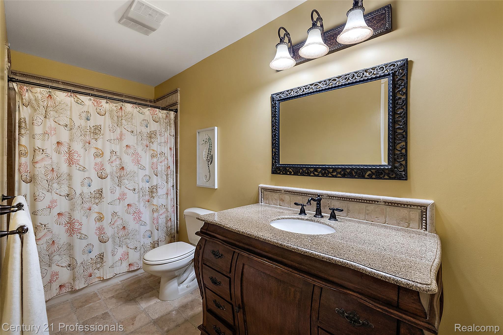 1181 Iroquois Trail