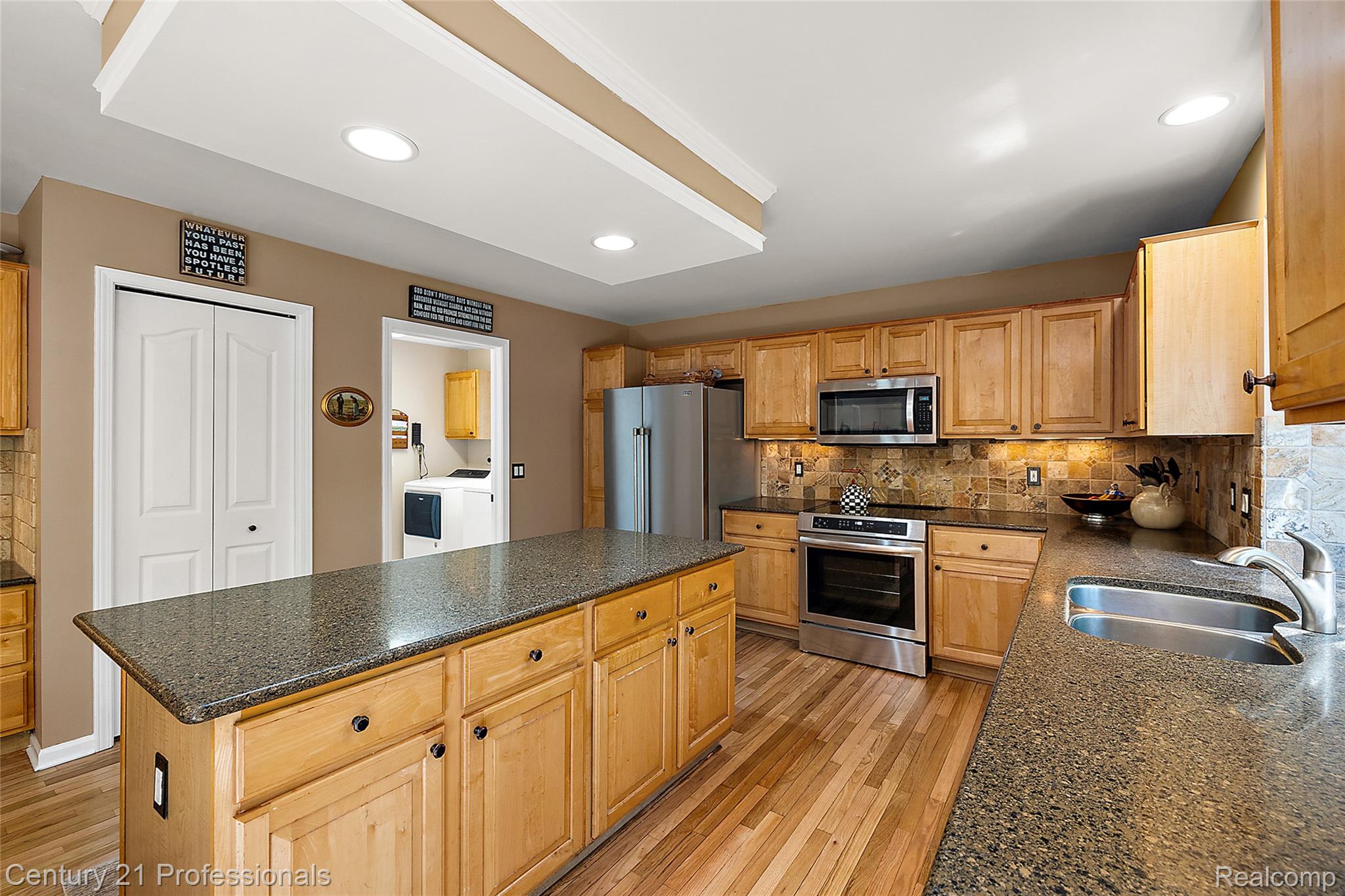 7363 Oakstone Drive