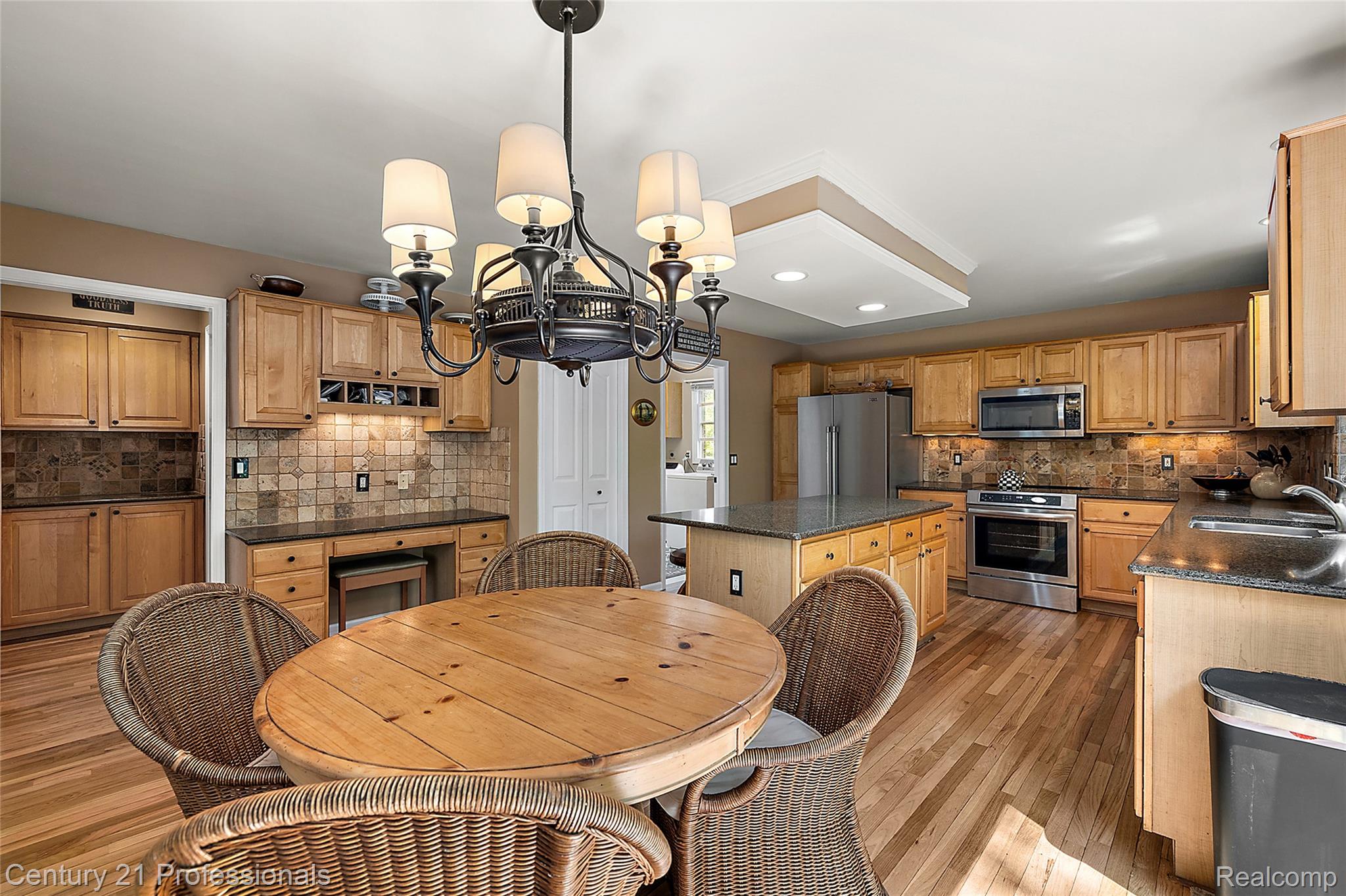 7363 Oakstone Drive