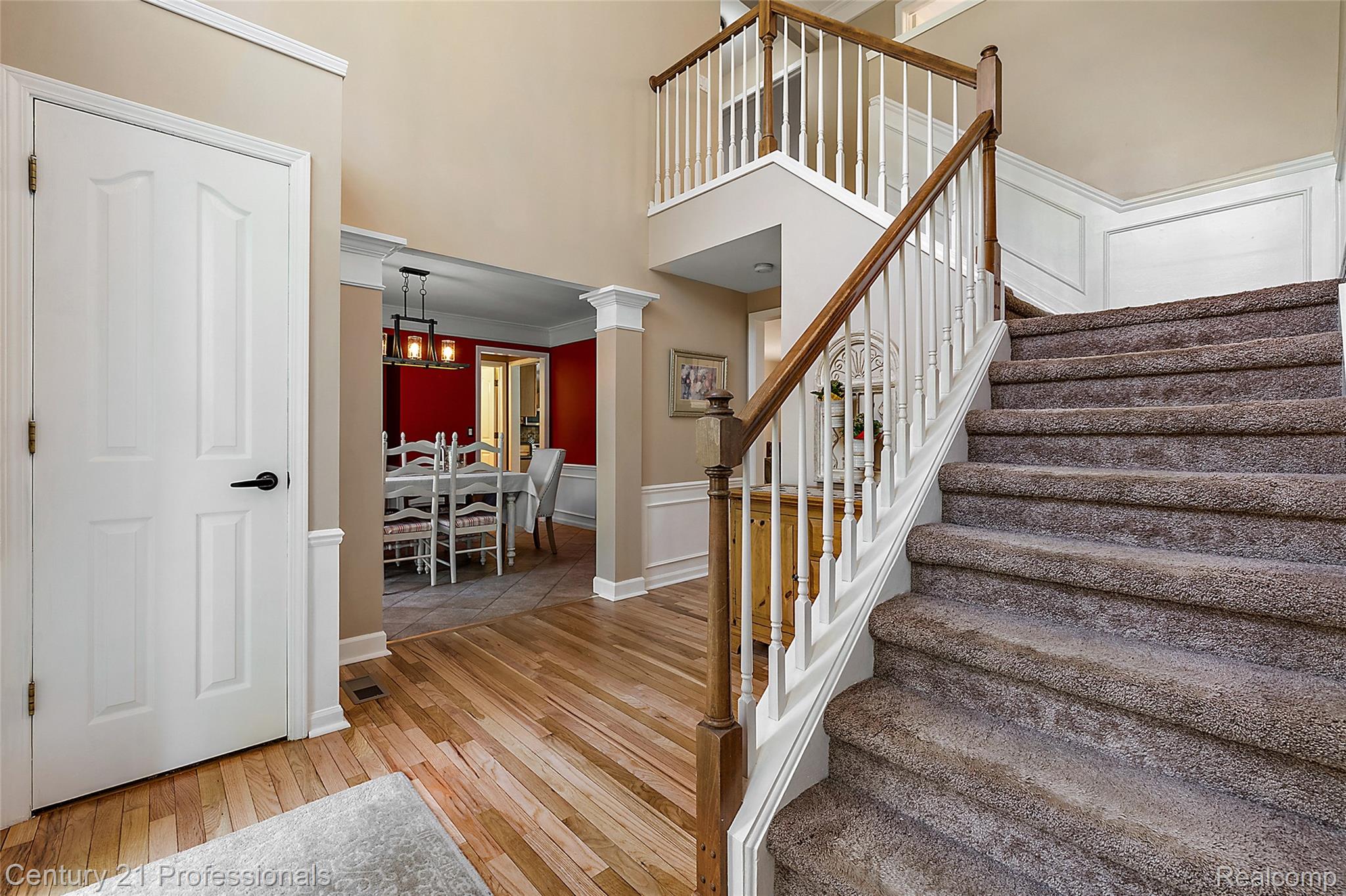 7363 Oakstone Drive