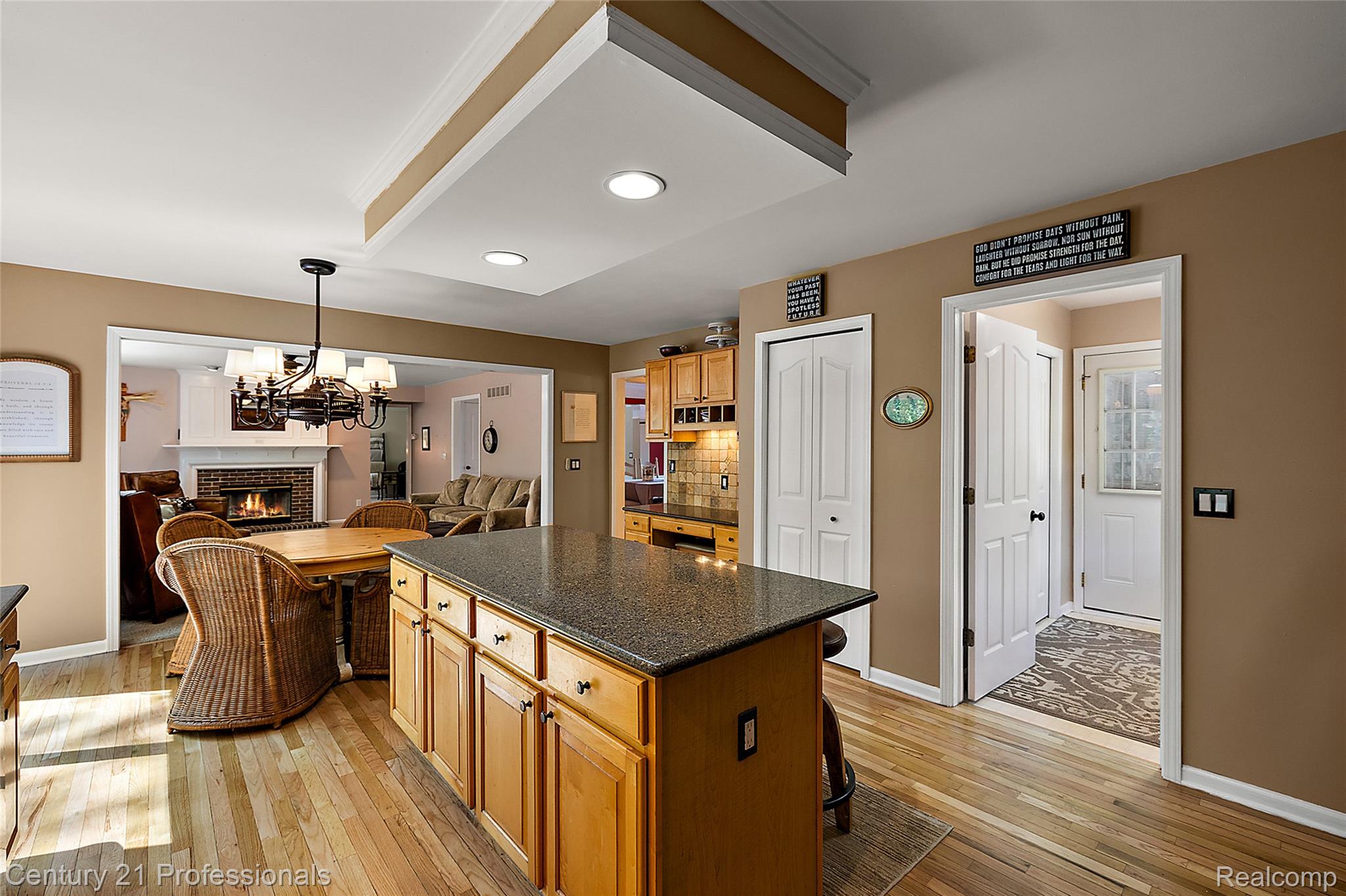 7363 Oakstone Drive