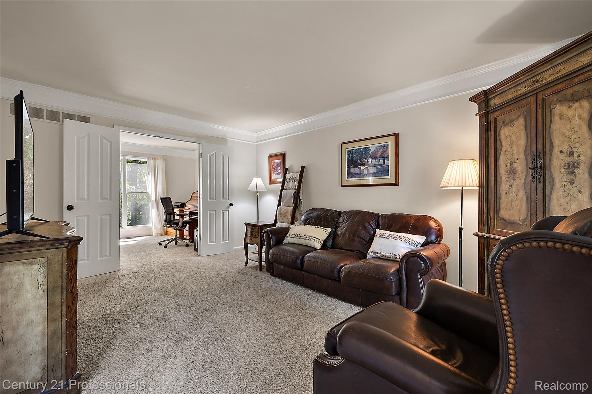 7363 Oakstone Drive