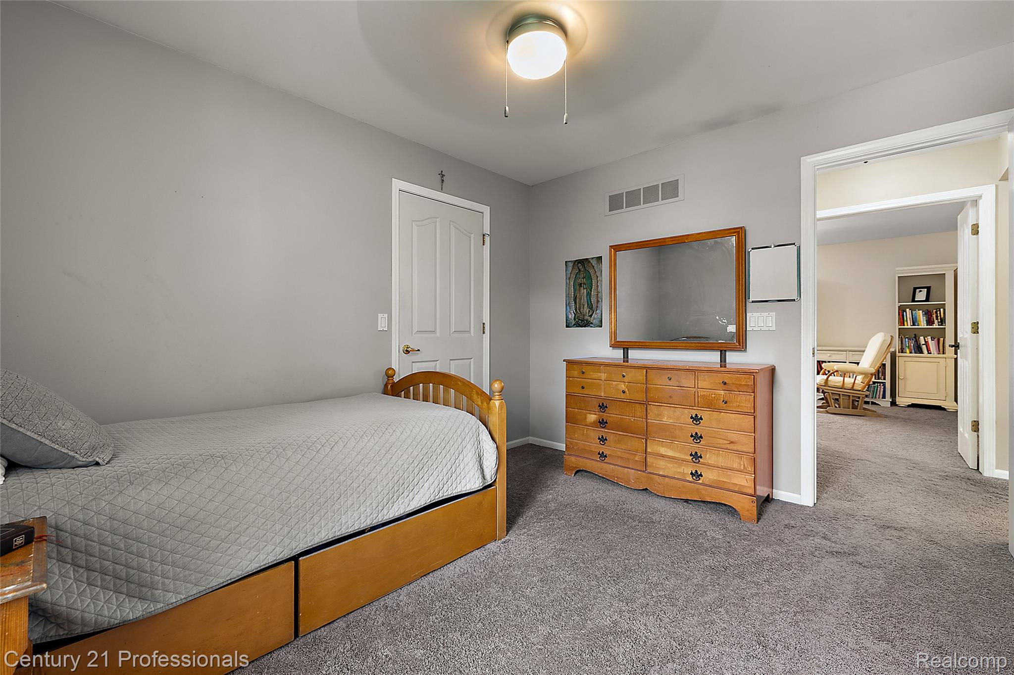 7363 Oakstone Drive