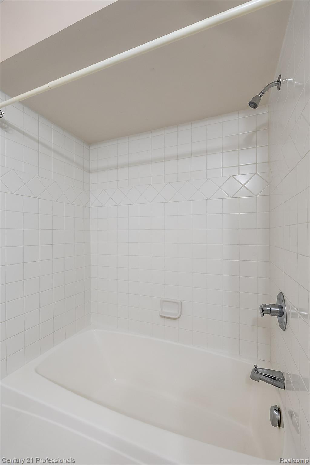 4013 Ardsley Court