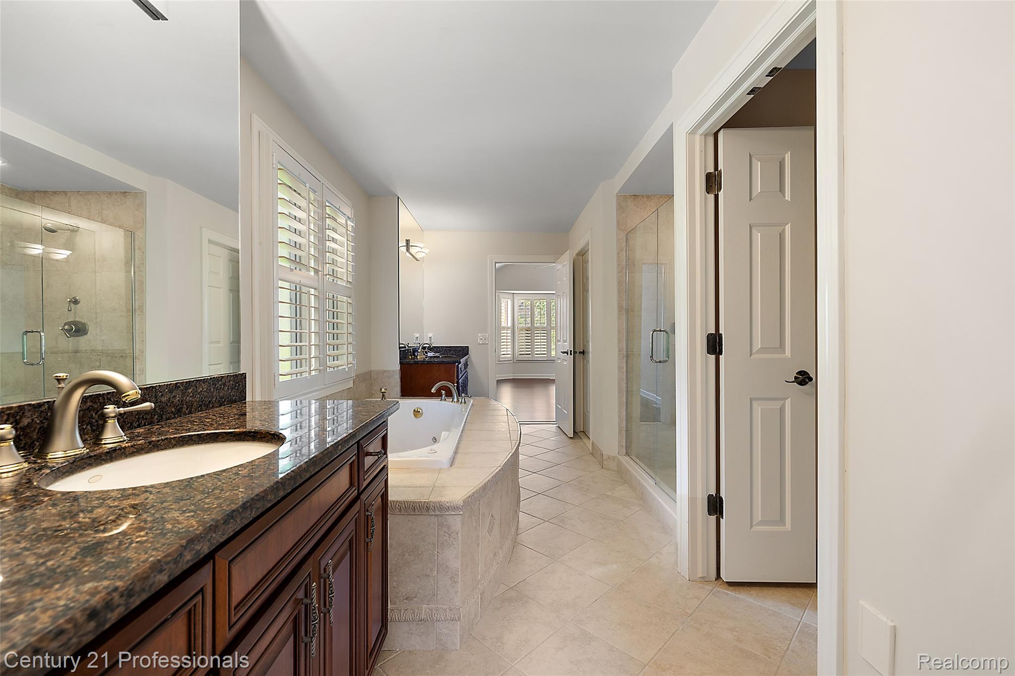 4013 Ardsley Court