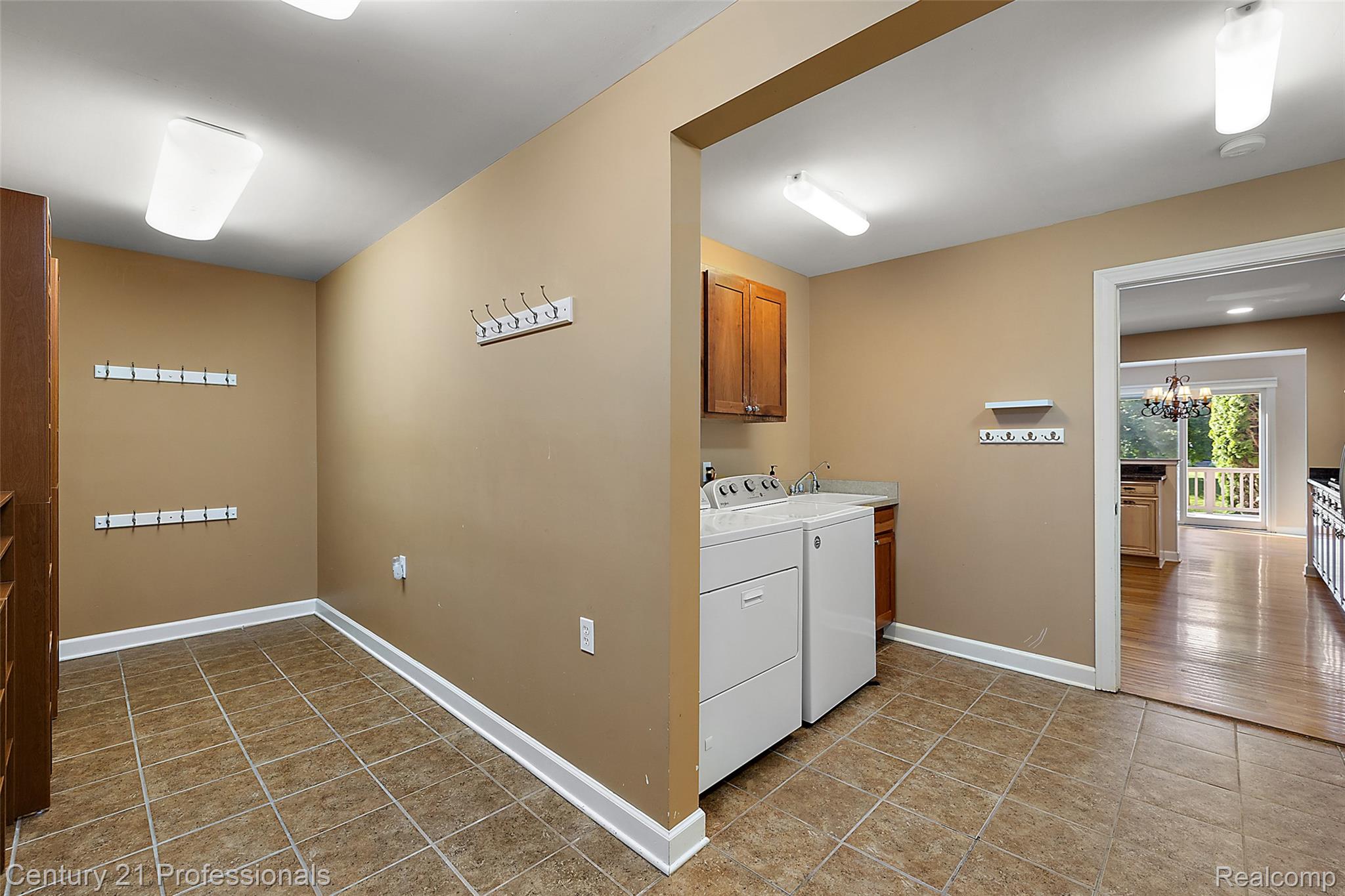4013 Ardsley Court