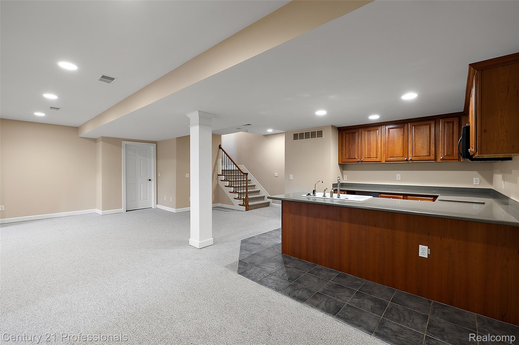 4013 Ardsley Court