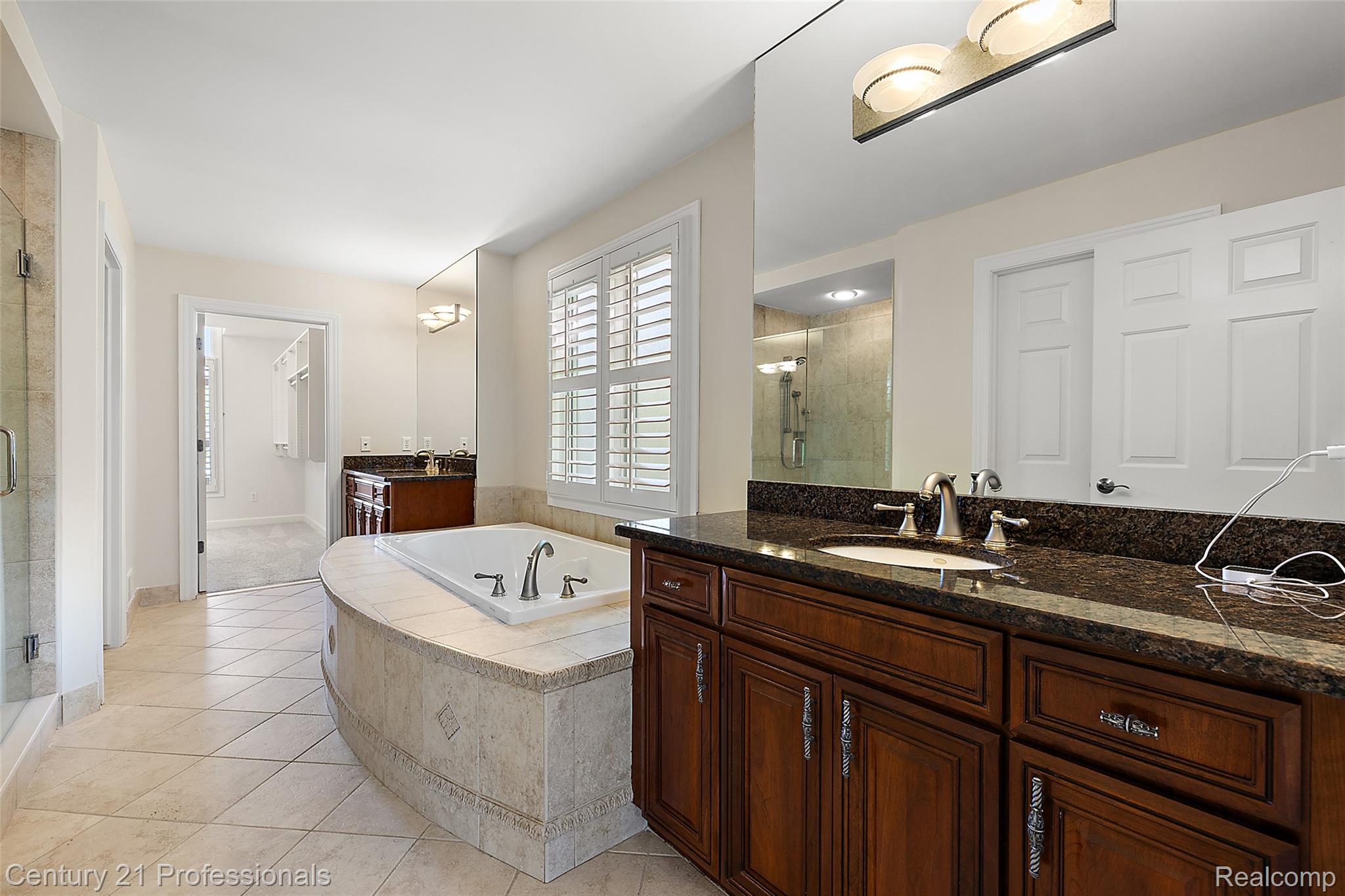4013 Ardsley Court