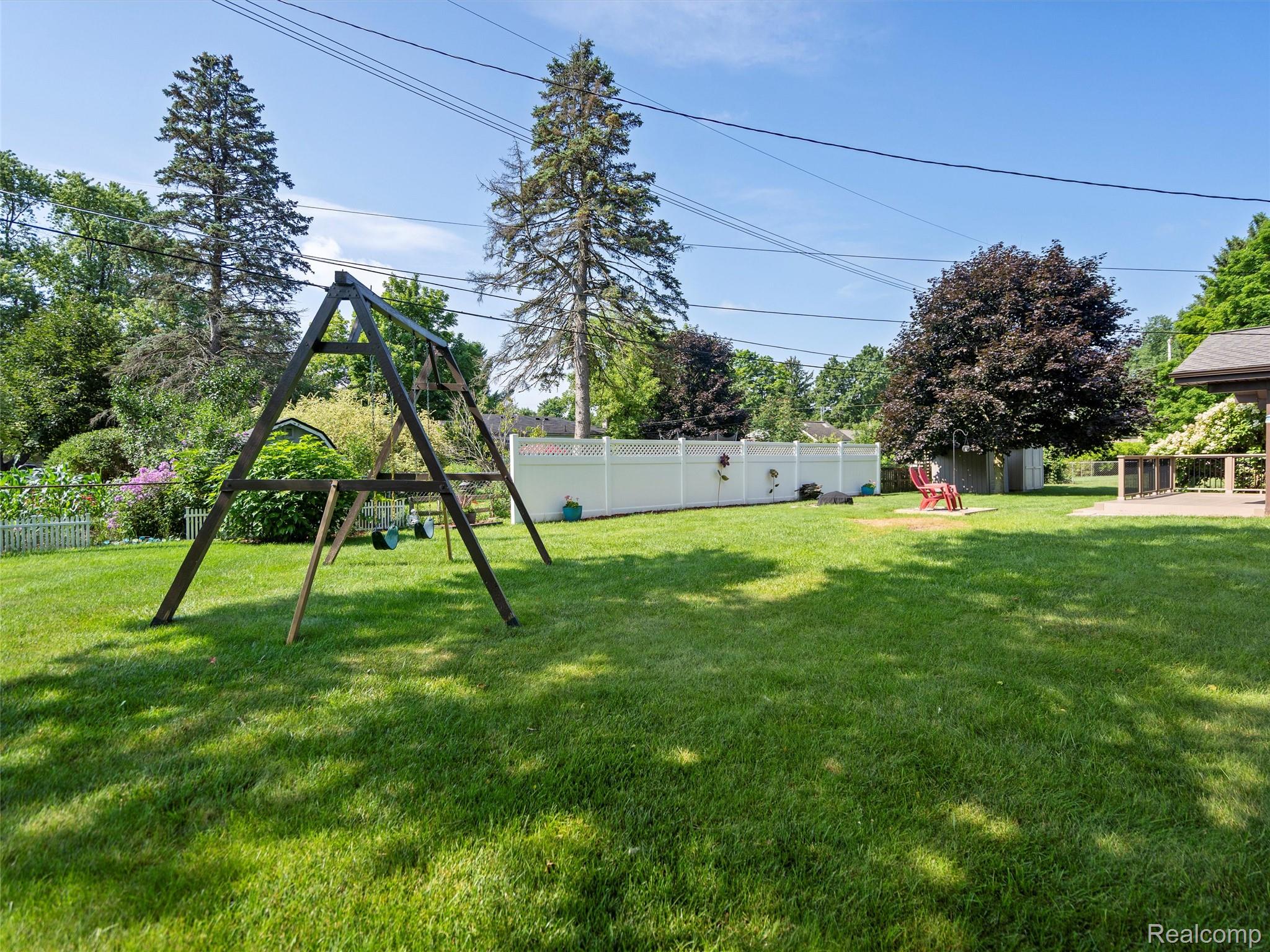 6773 Transparent Avenue
