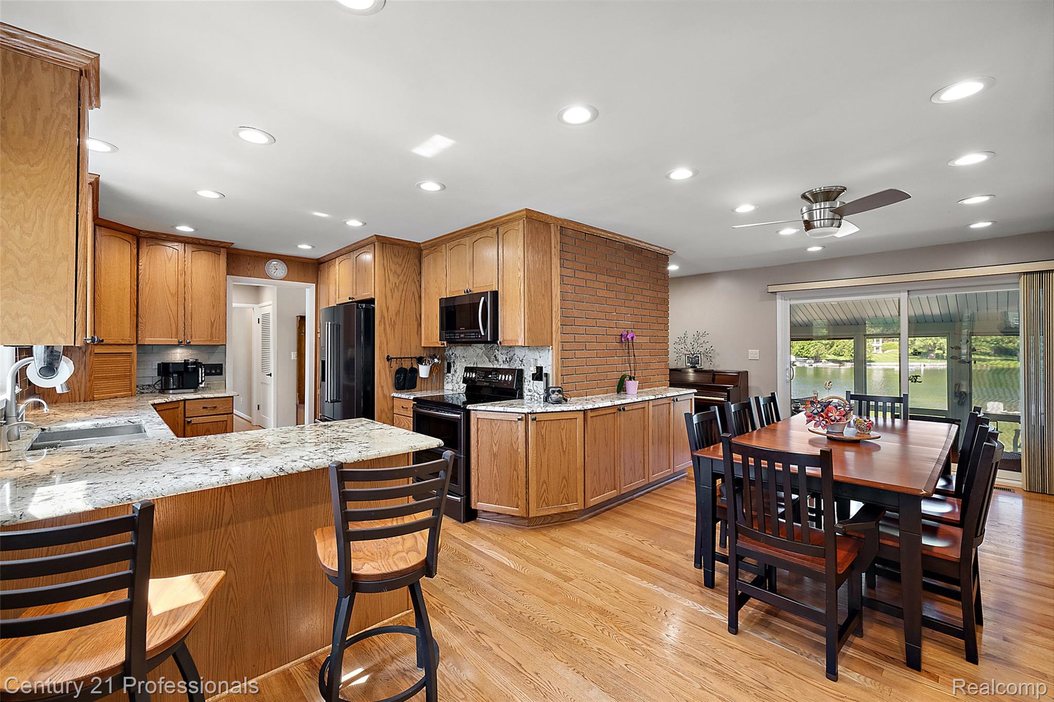9311 Whipple Shores Drive