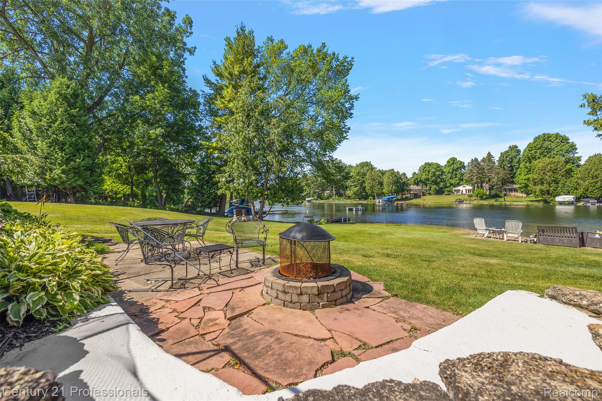 9311 Whipple Shores Drive