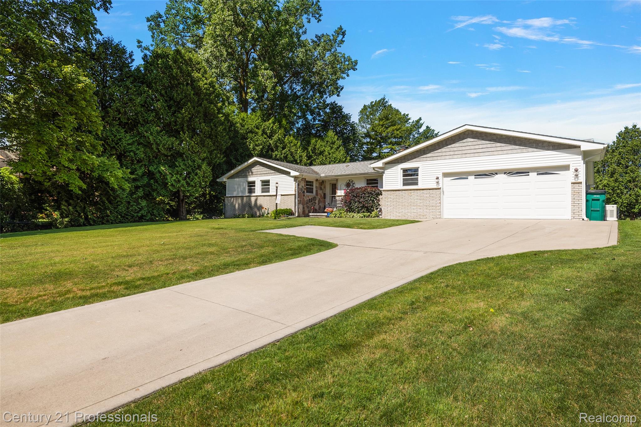 9311 Whipple Shores Drive