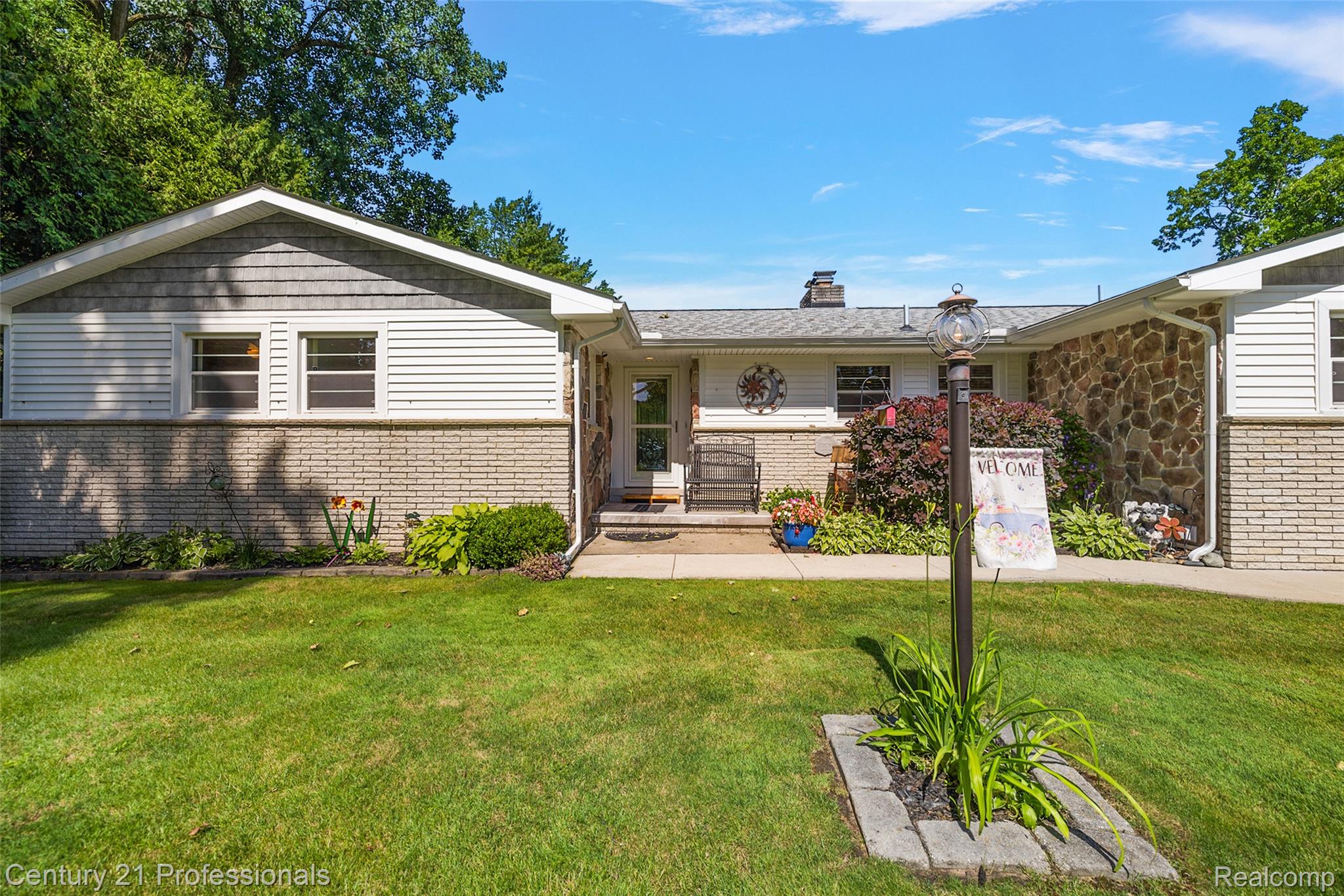 9311 Whipple Shores Drive