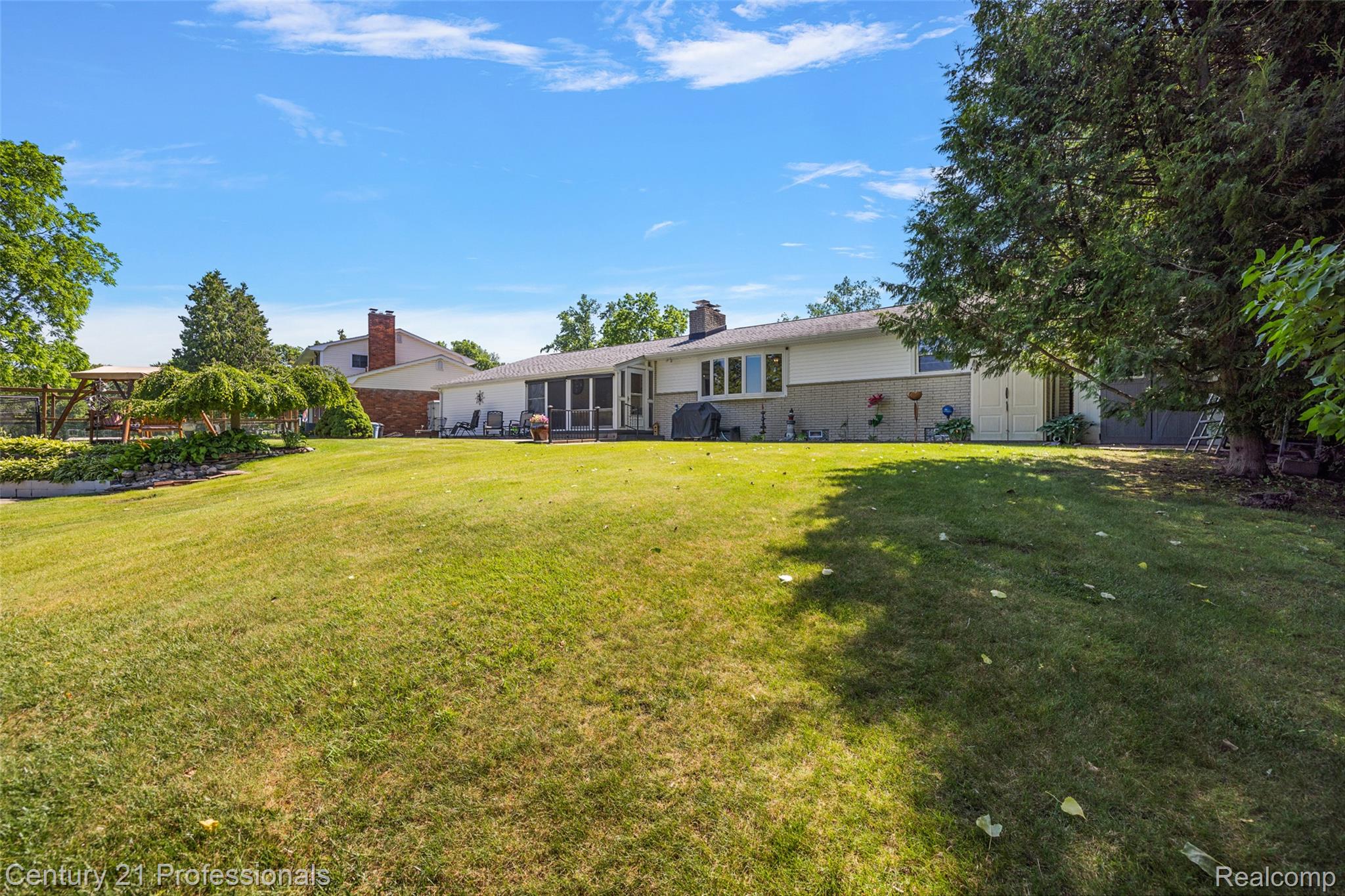 9311 Whipple Shores Drive