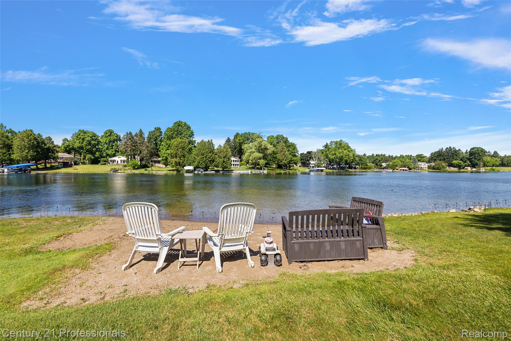 9311 Whipple Shores Drive