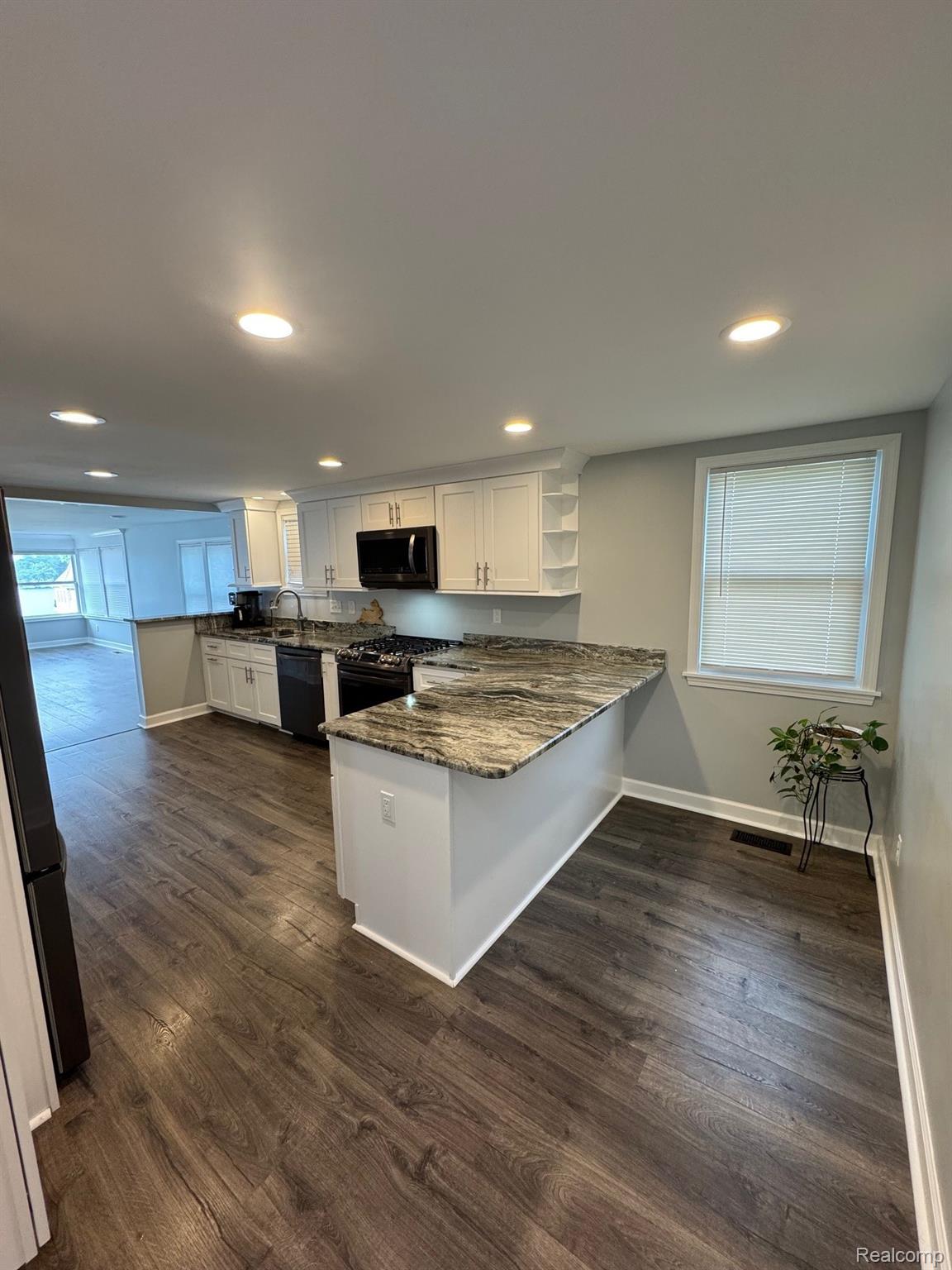 677 King Circle