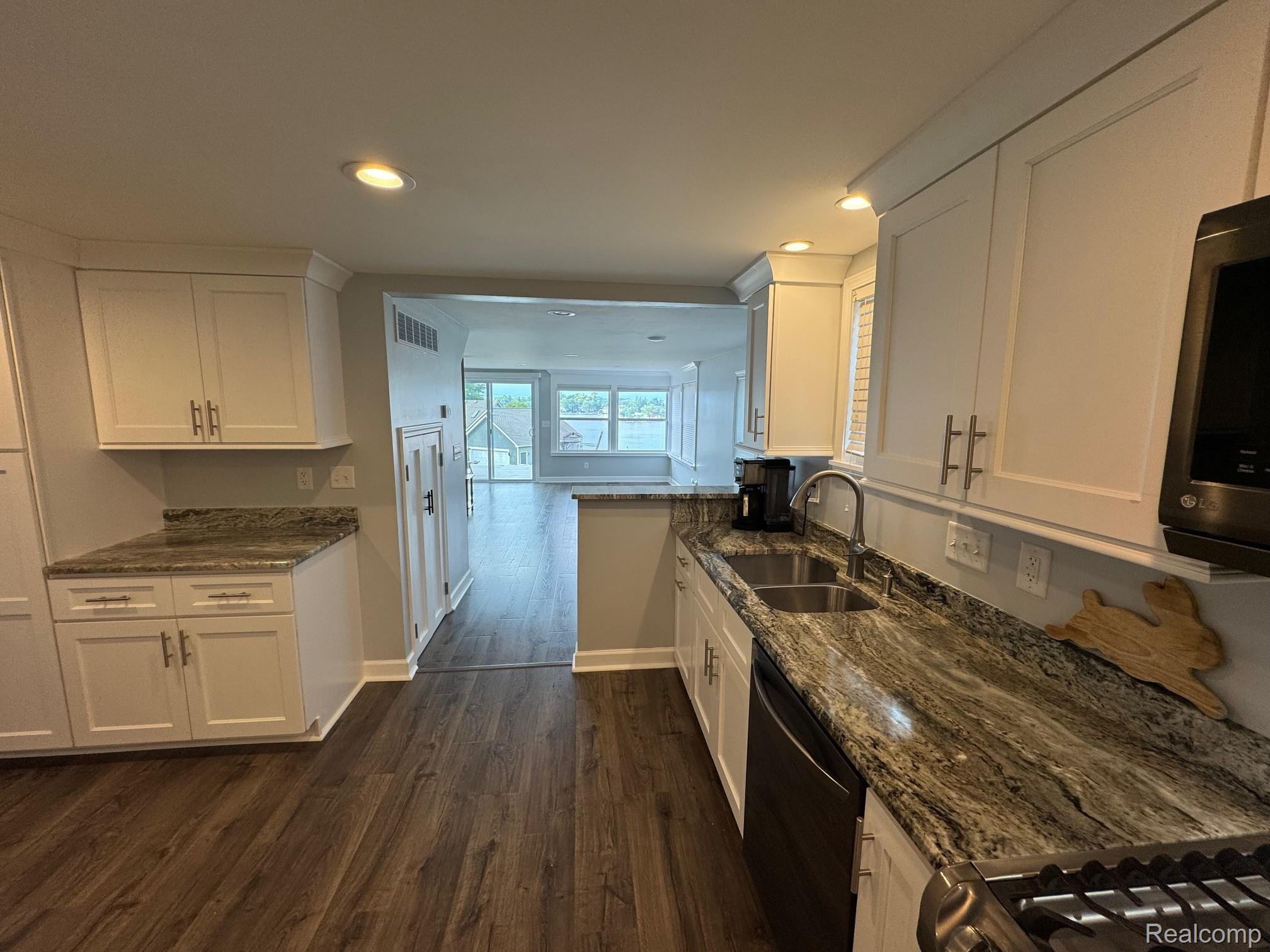 677 King Circle