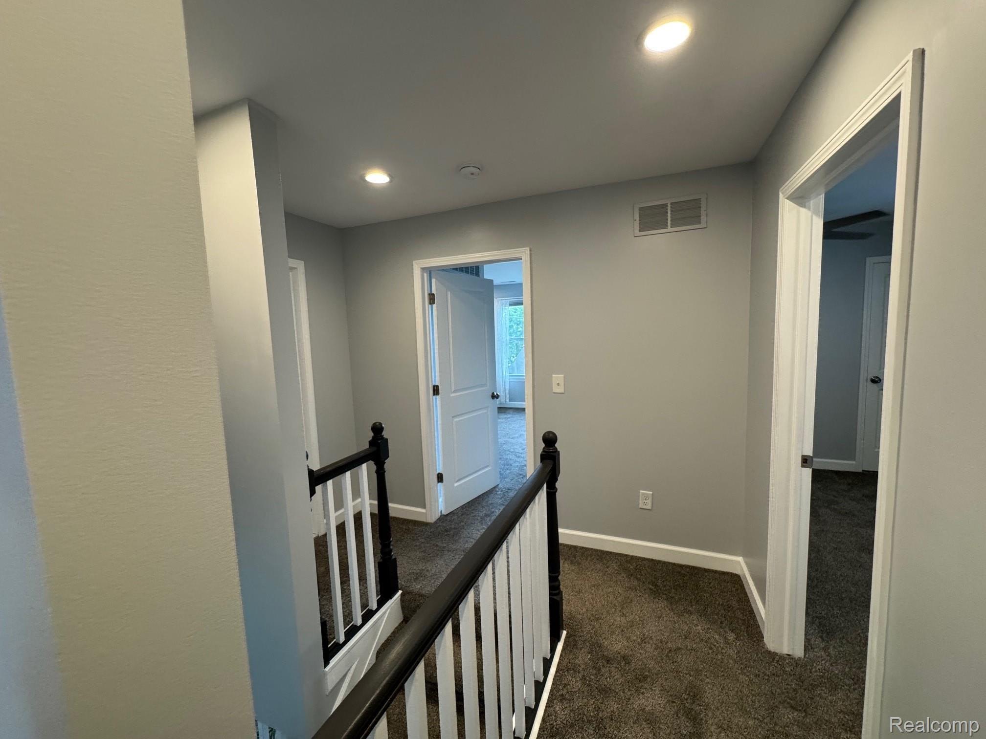 677 King Circle
