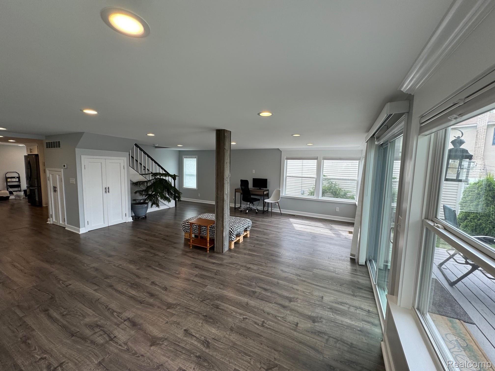 677 King Circle