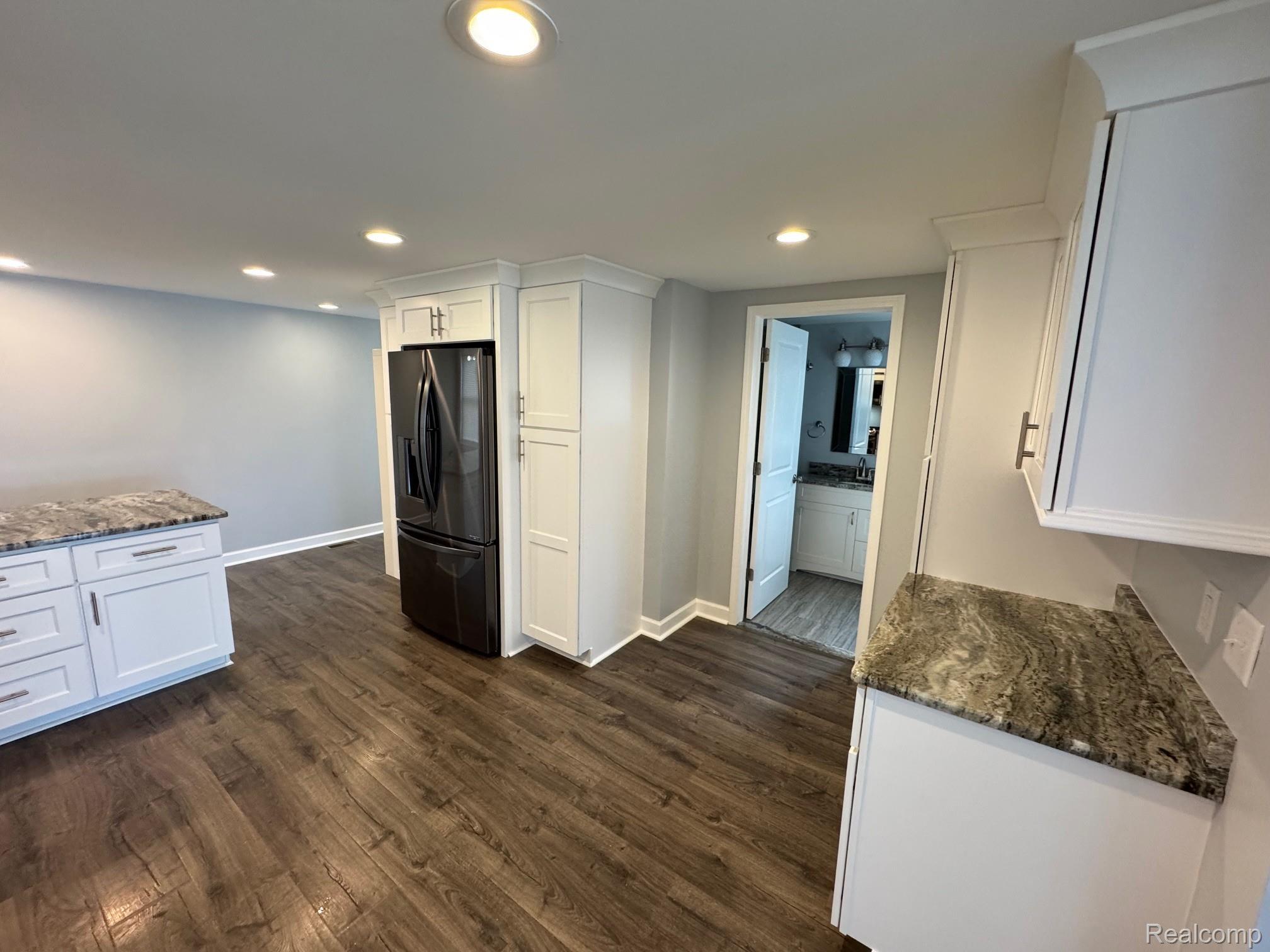 677 King Circle