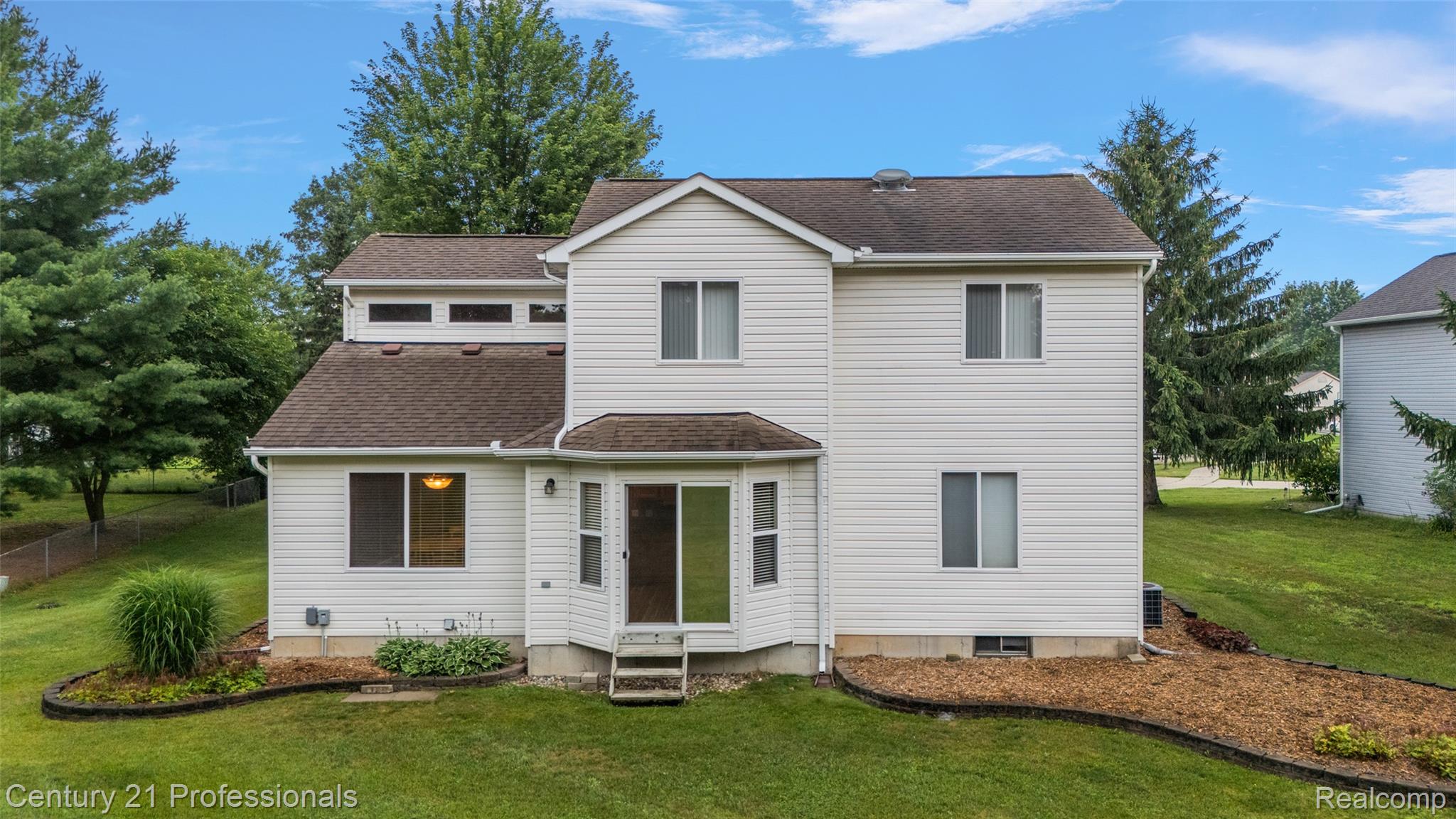 1321 Clear Lake Court