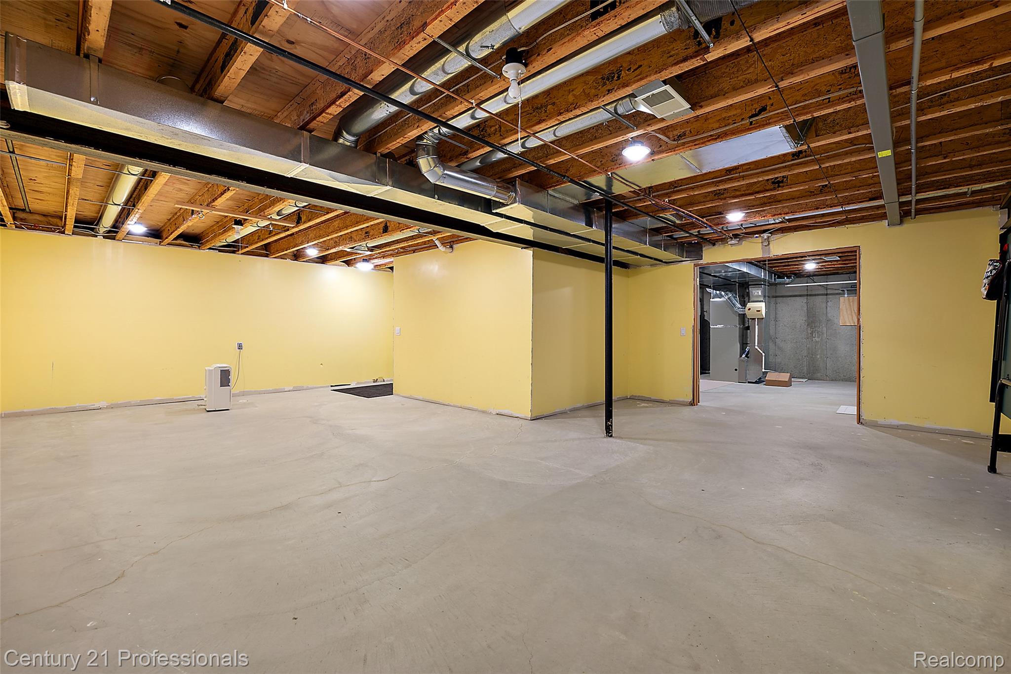 1321 Clear Lake Court
