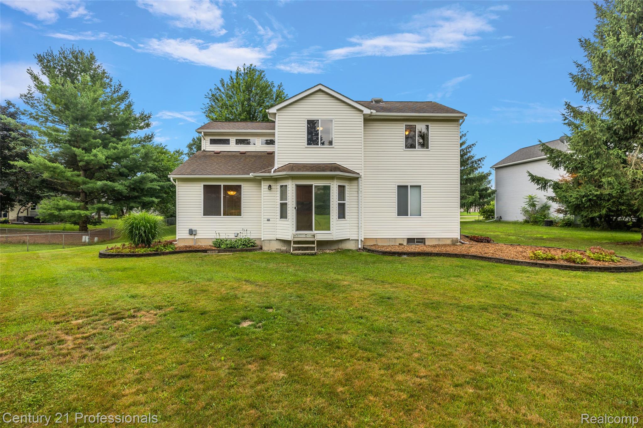1321 Clear Lake Court