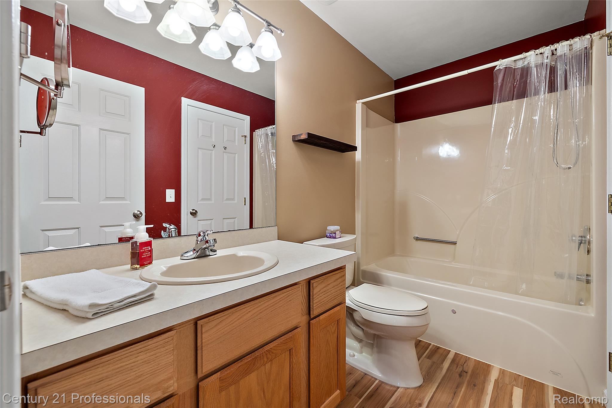 1321 Clear Lake Court