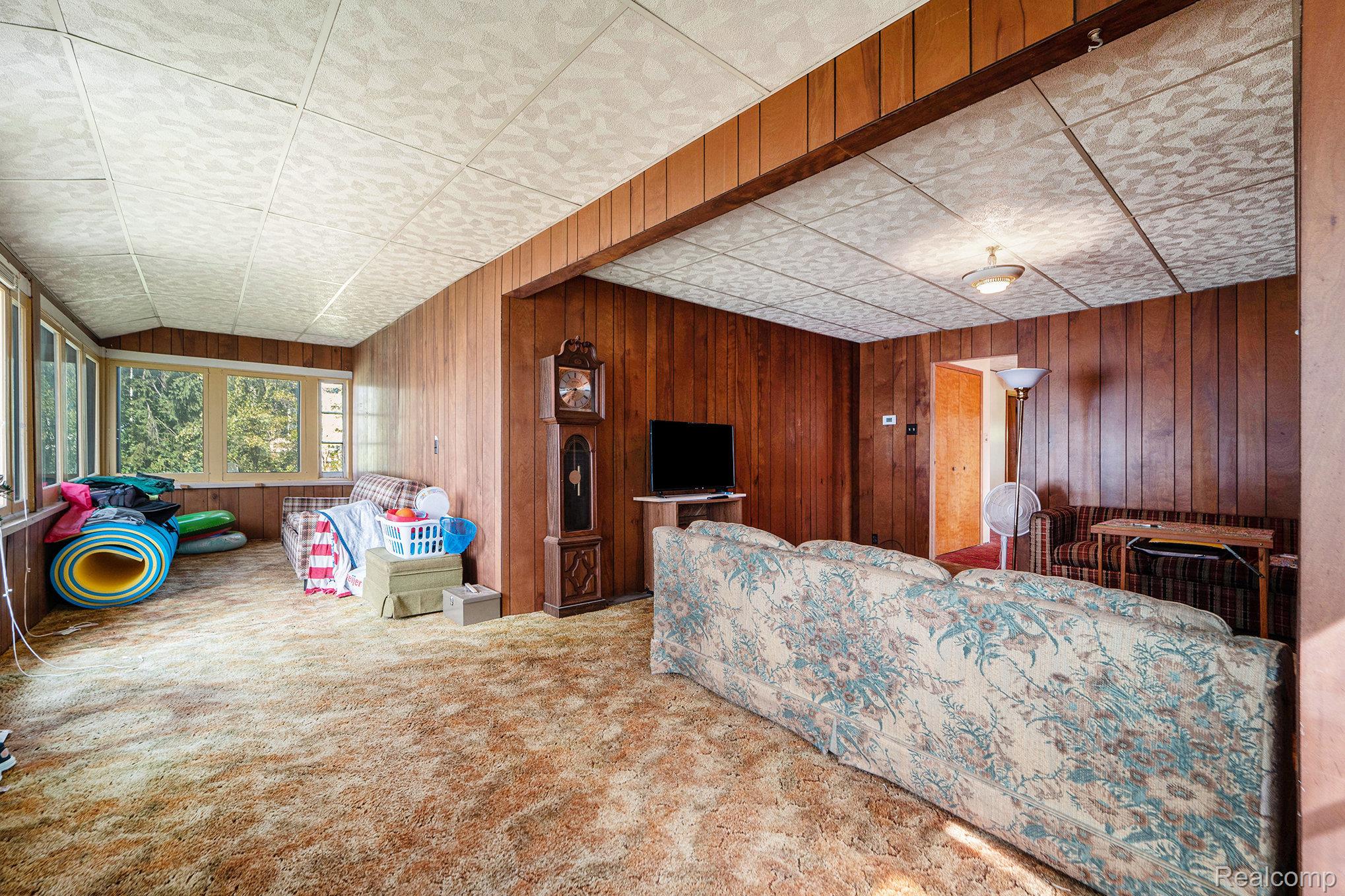 7275 Locklin