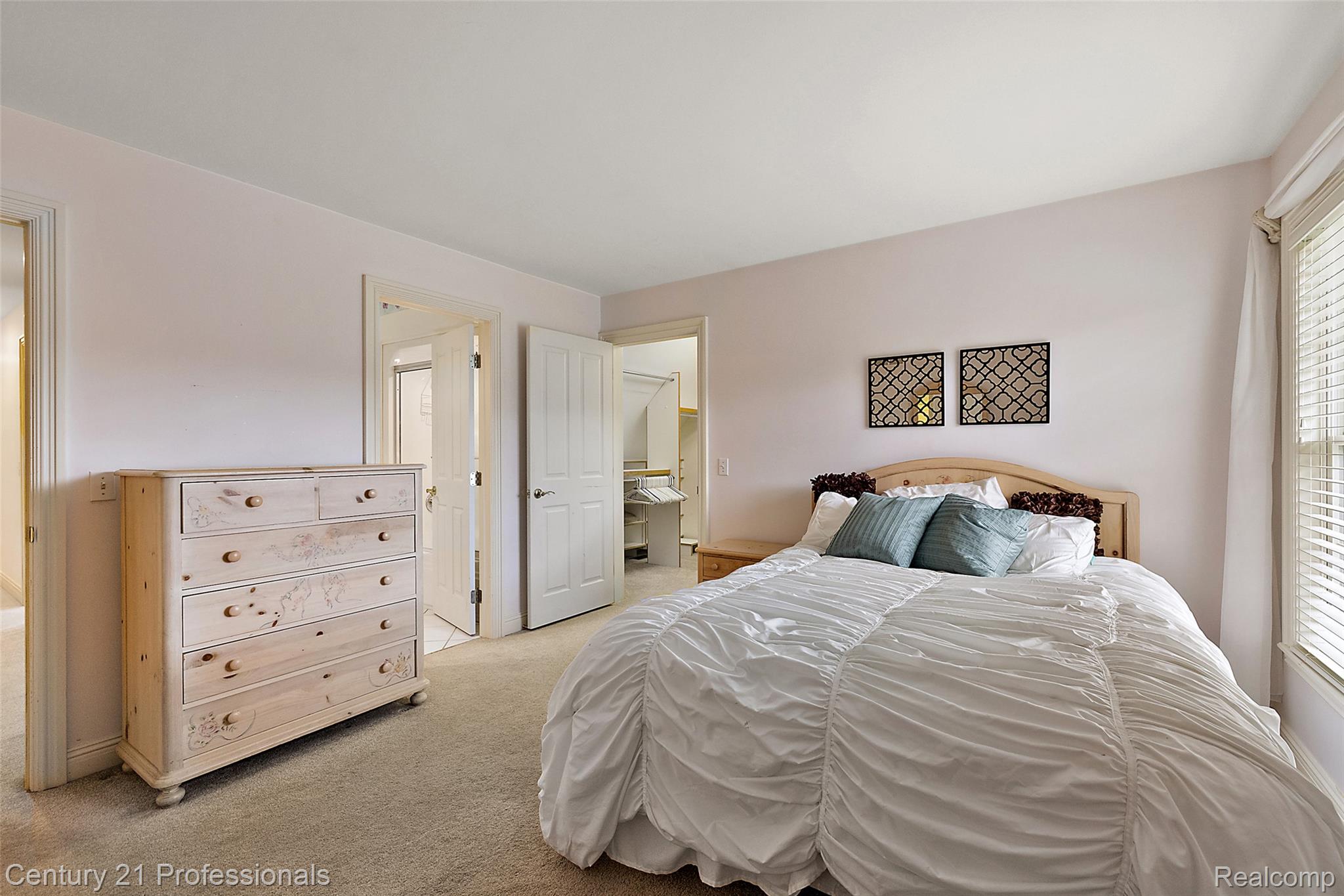 9310 Fairway Trail