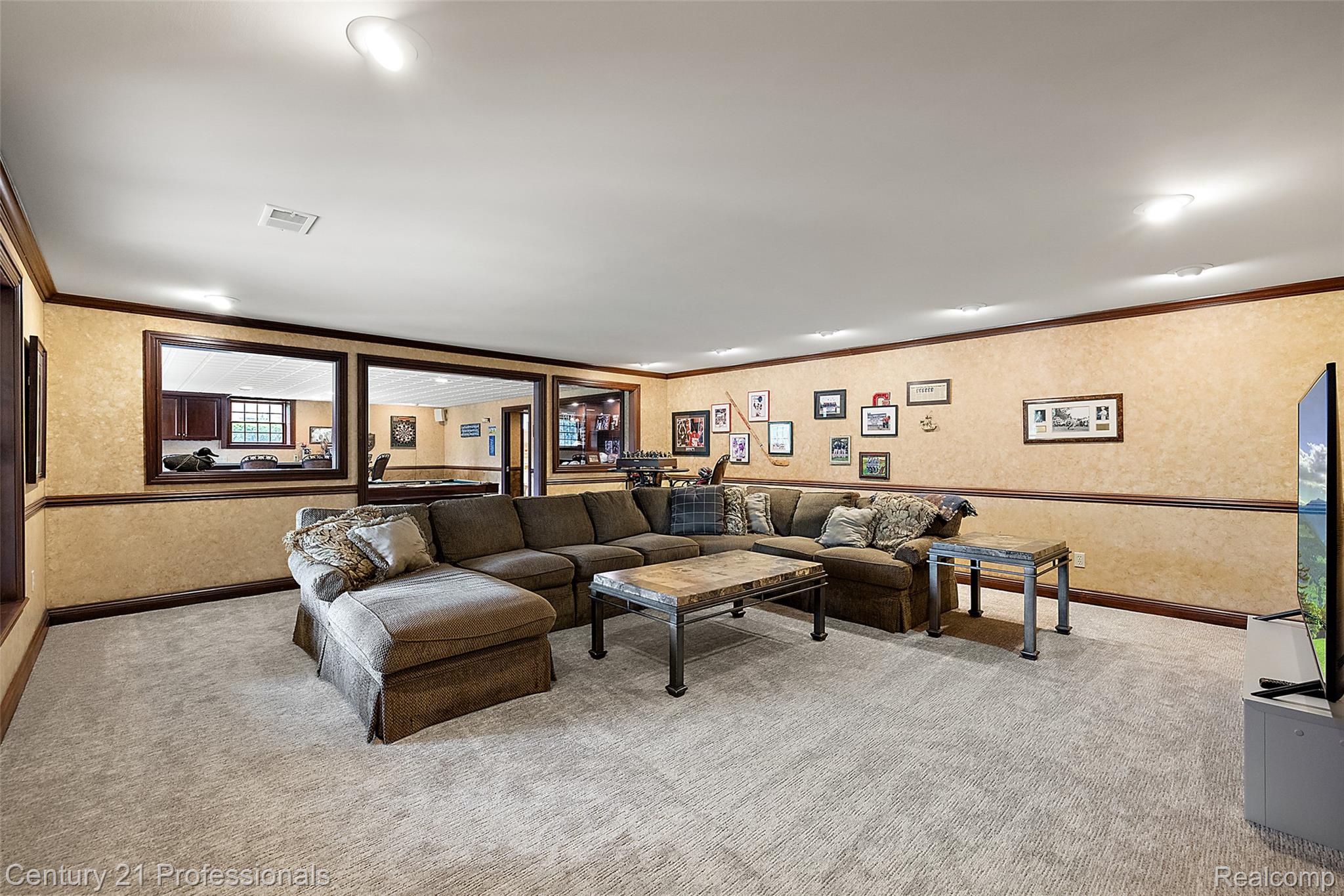 9310 Fairway Trail