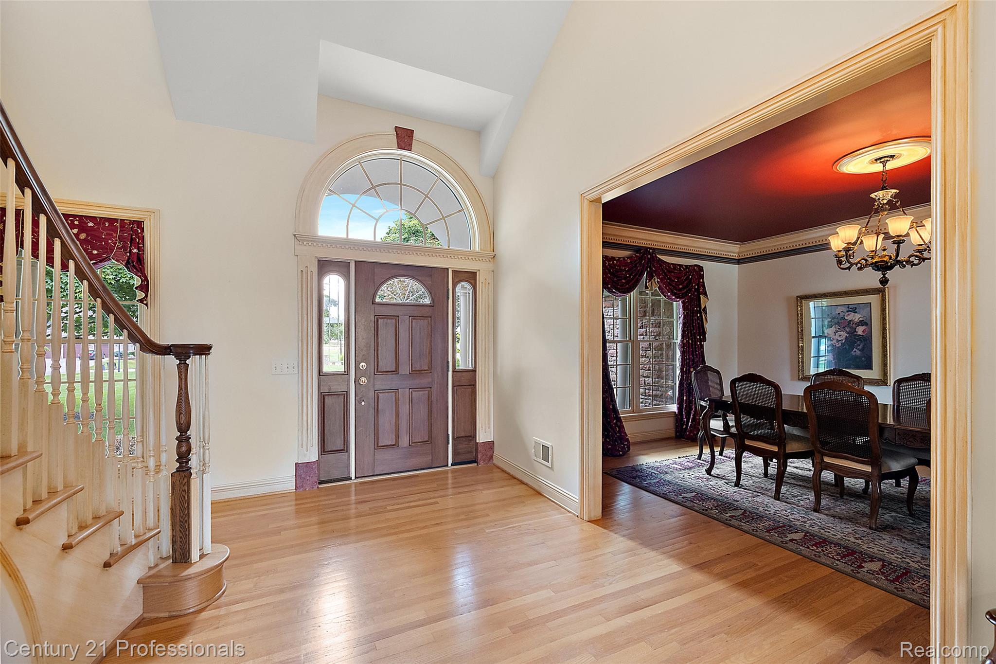 9310 Fairway Trail