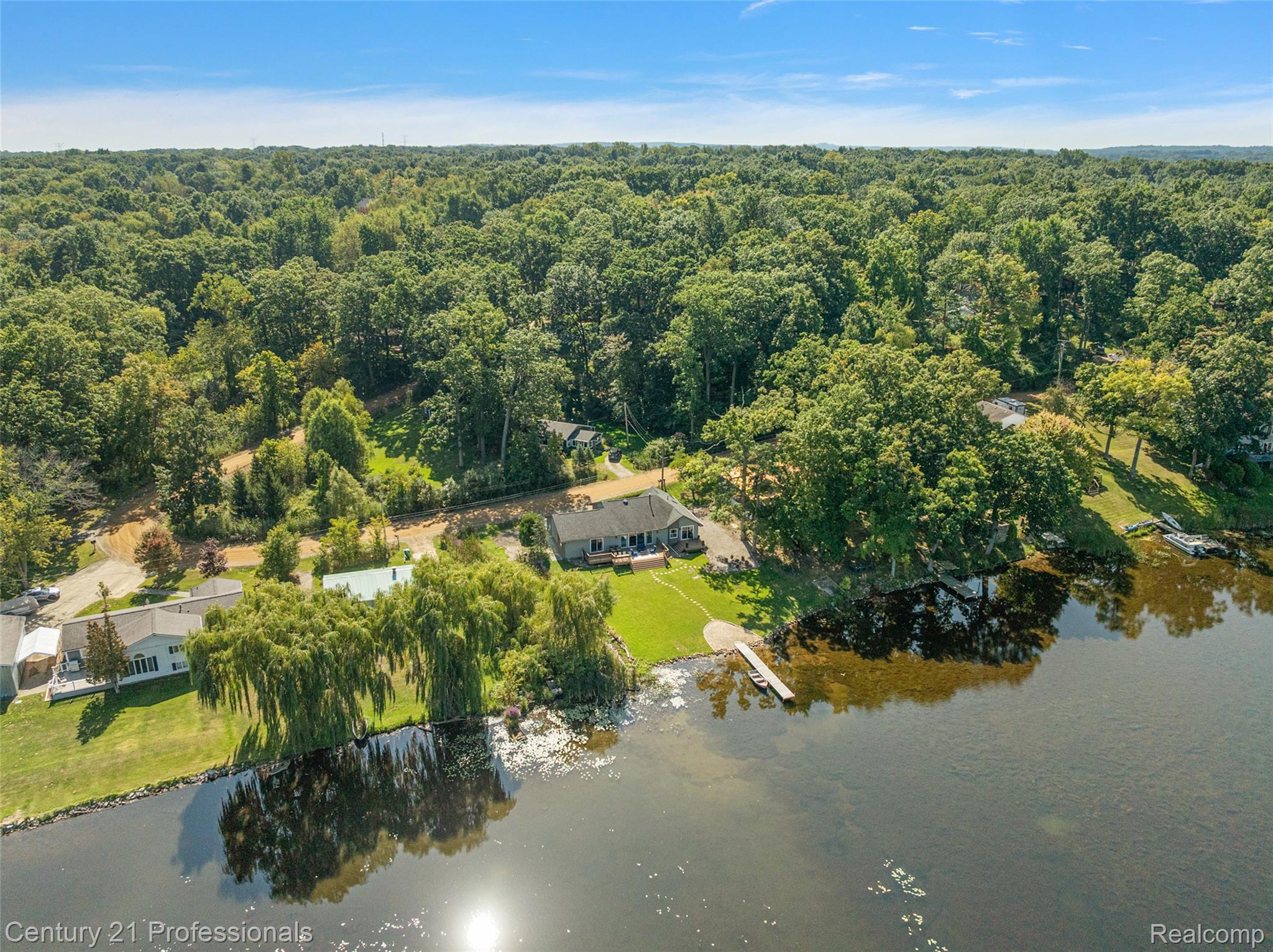 2679 Lakeview Drive