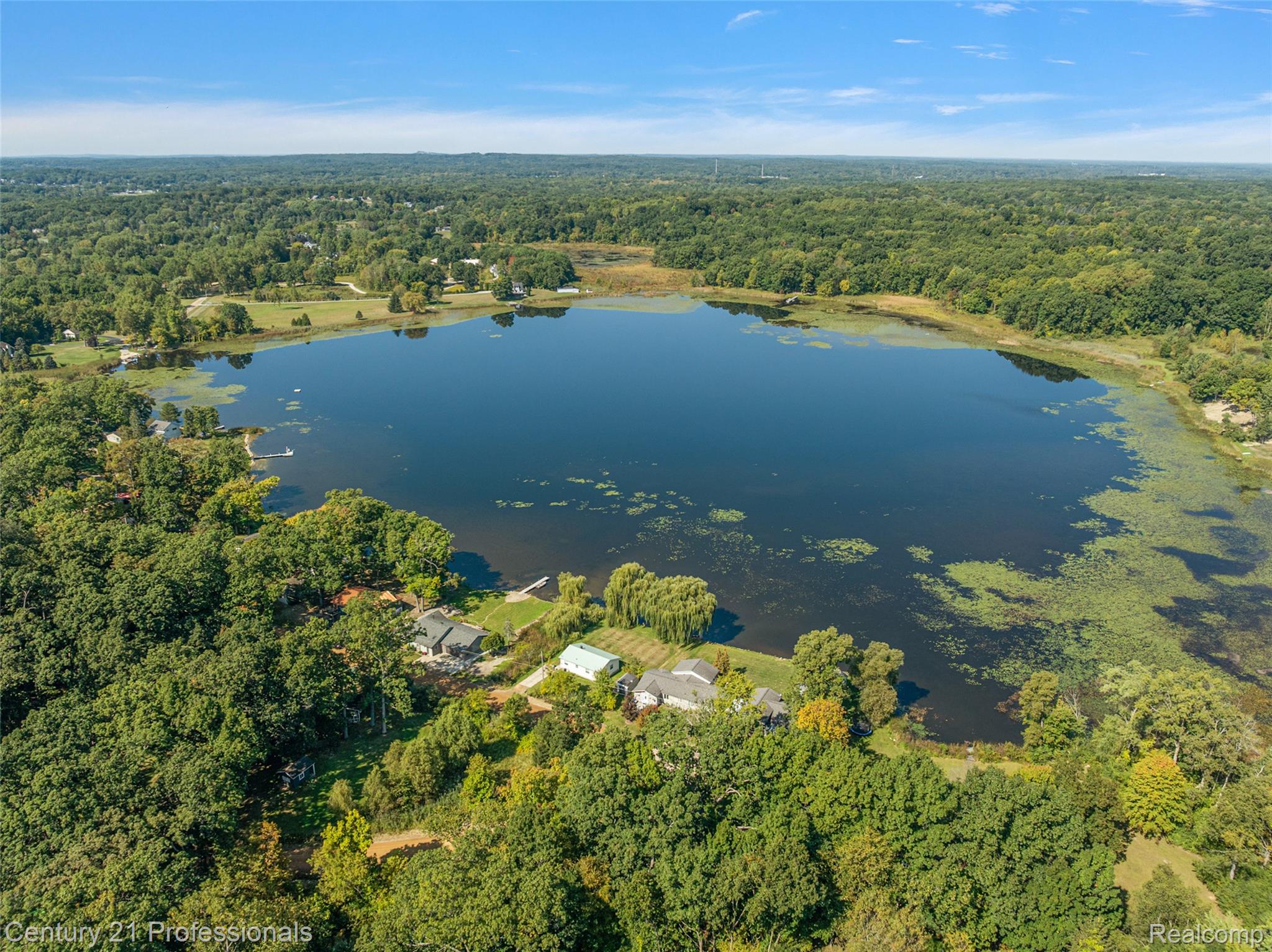 2679 Lakeview Drive