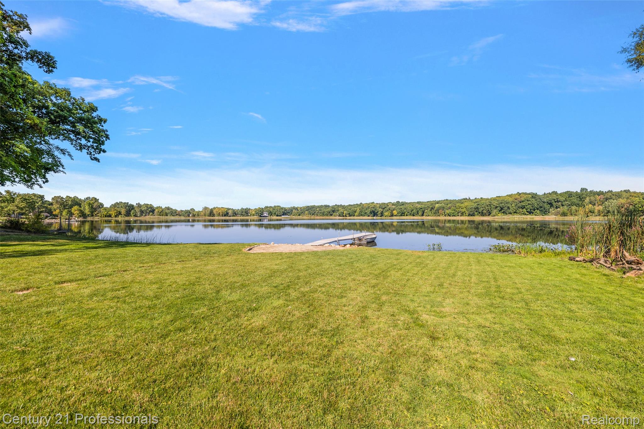 2679 Lakeview Drive