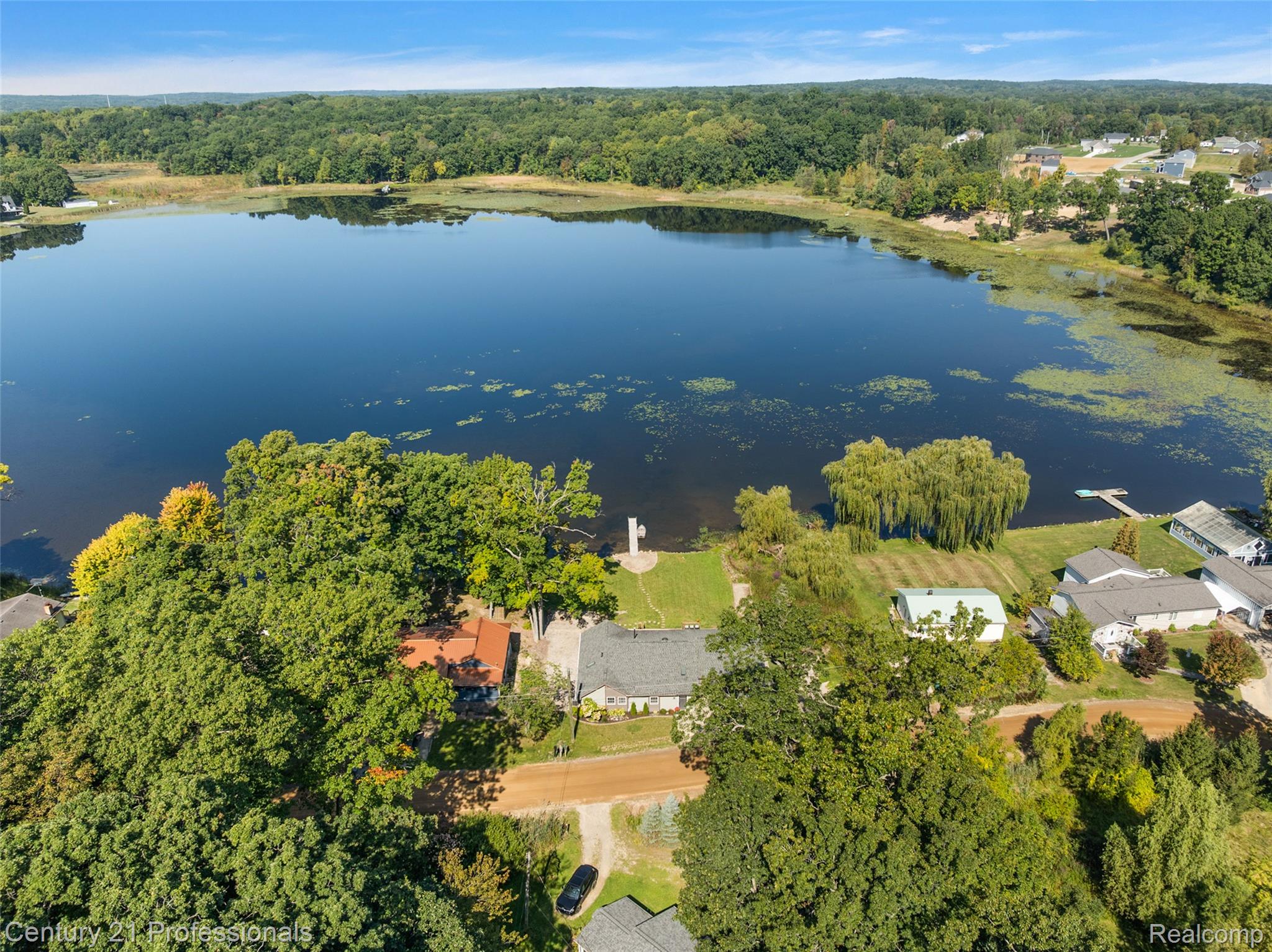 2679 Lakeview Drive