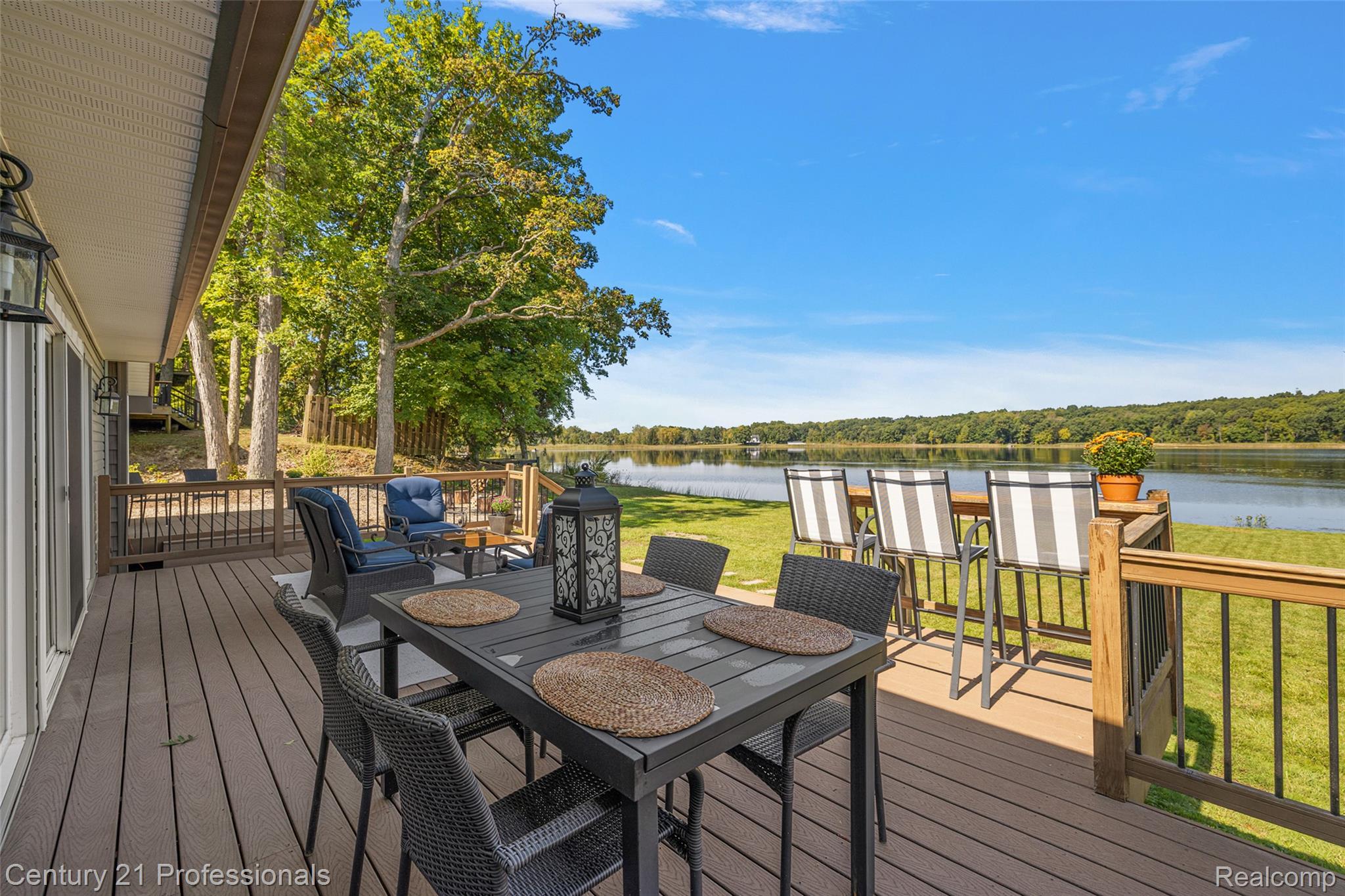 2679 Lakeview Drive