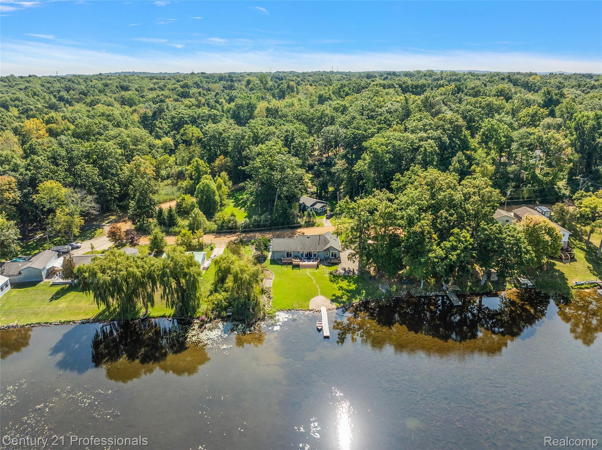 2679 Lakeview Drive