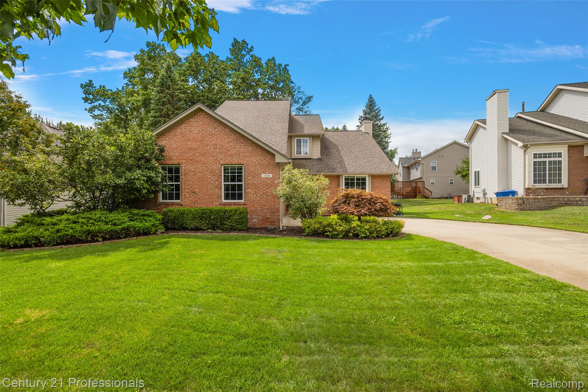 319 Pine Creek Court
