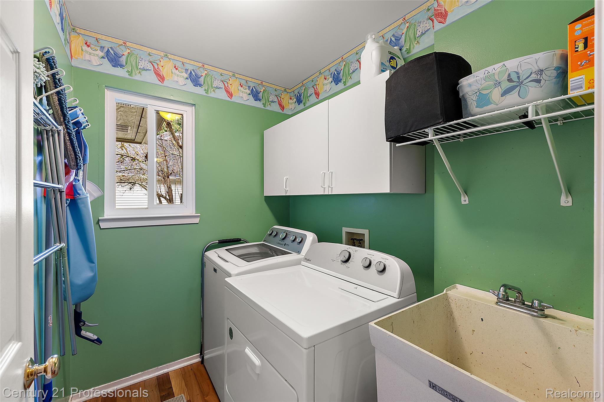 319 Pine Creek Court