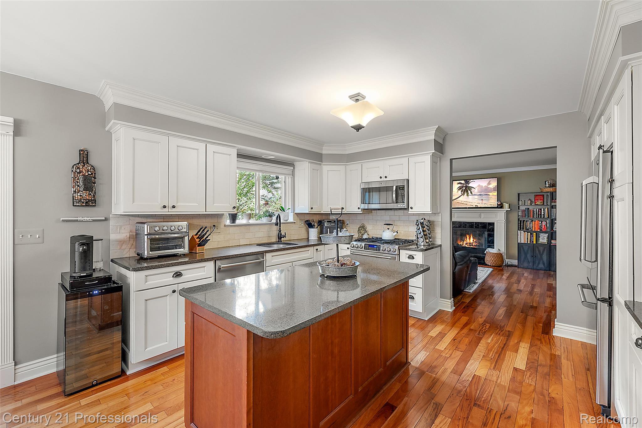 319 Pine Creek Court